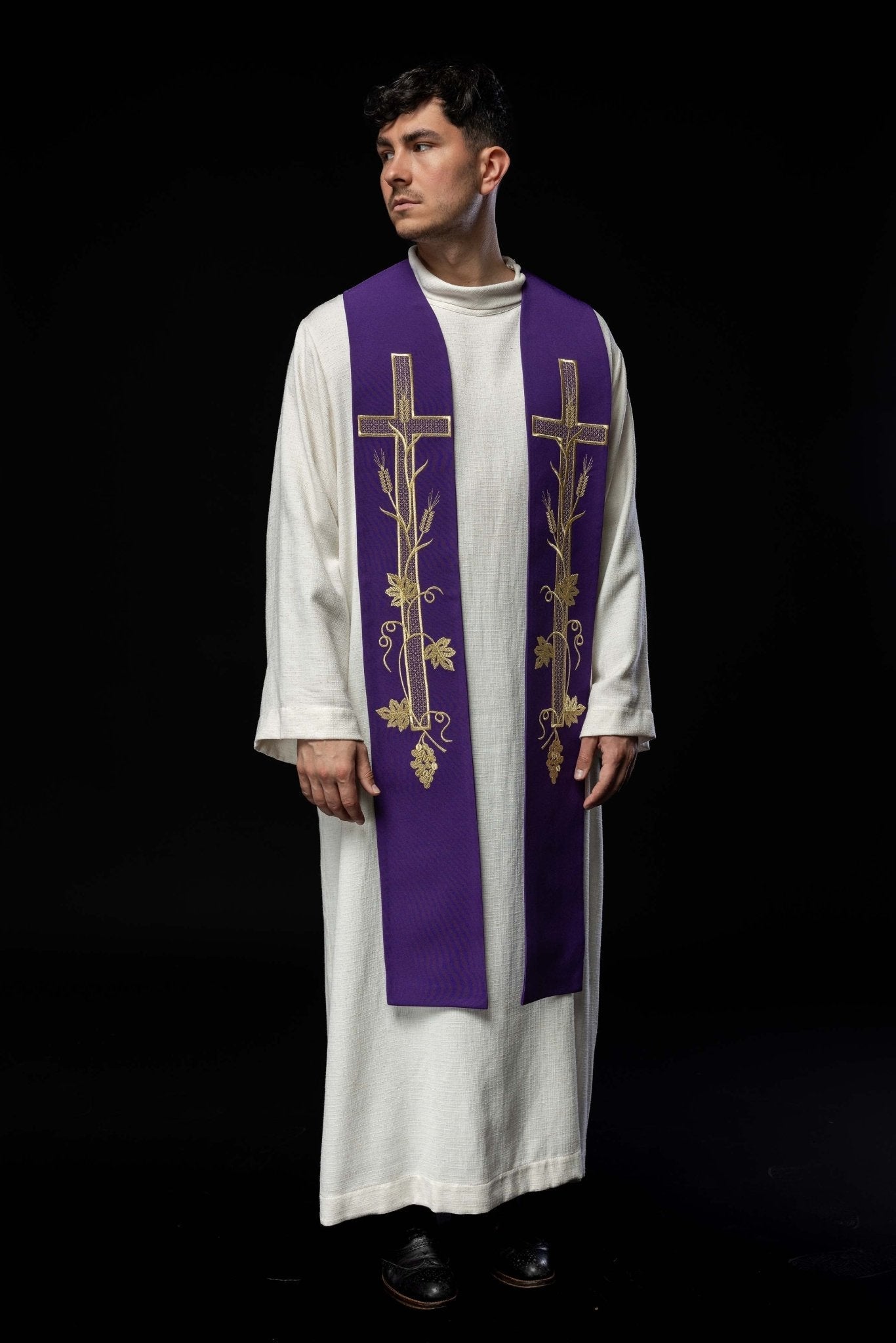 Étole de prêtre violette brodée d'une croix KST/072/03/01 FIOLET - CHASUBLES.FR
