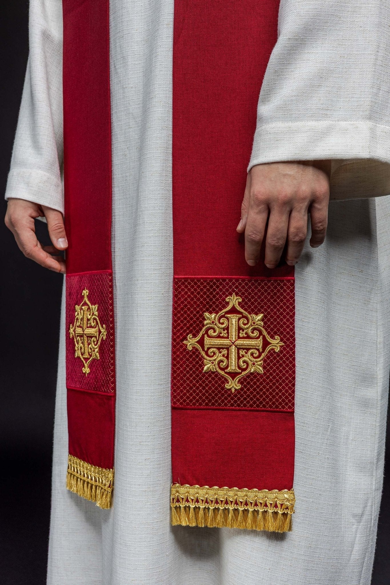 Étole en velours rouge LE/2029/02 - CHASUBLES.FR