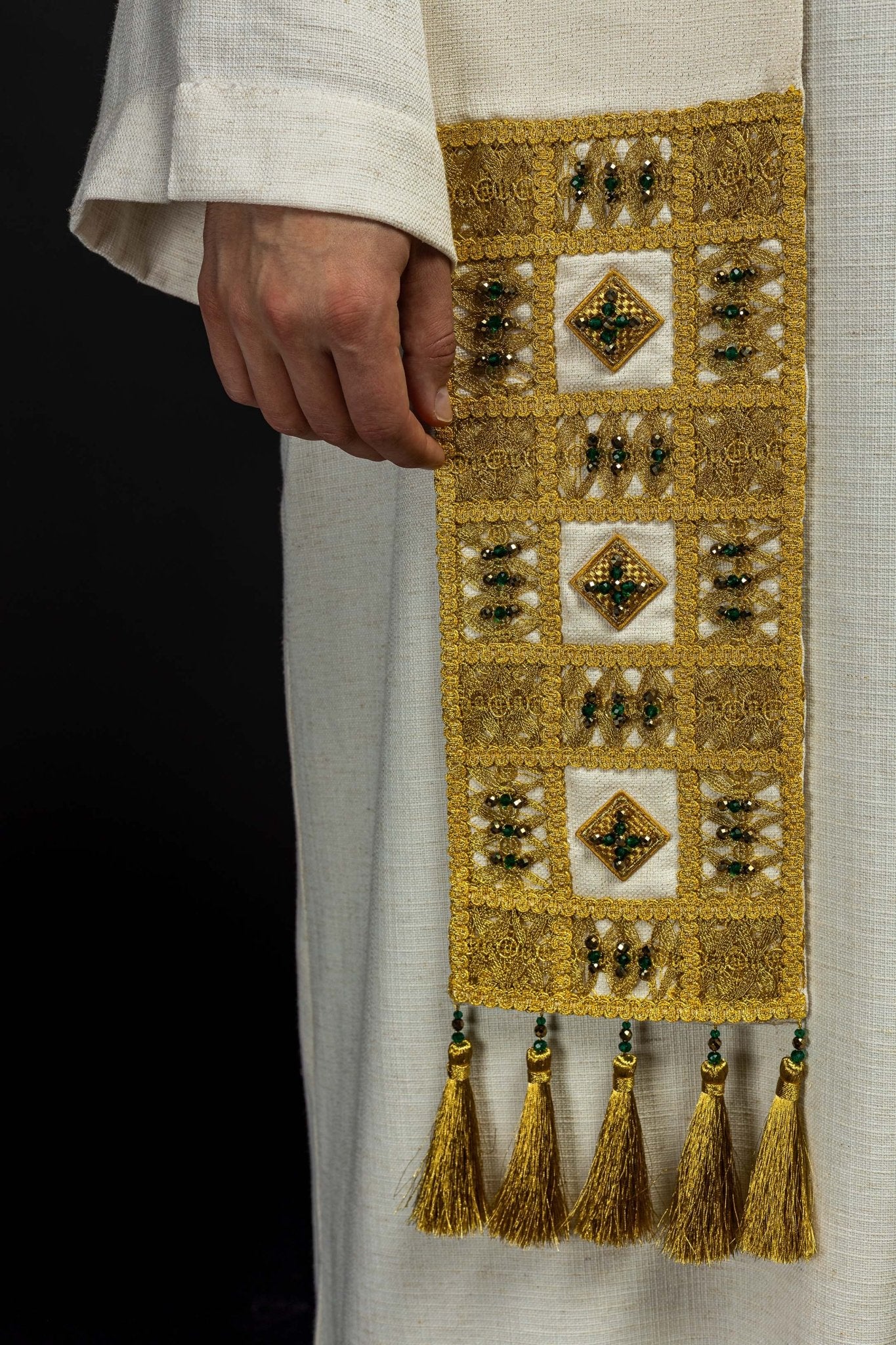 Étole faite à la main avec pierres naturelles Handmade 2013 HM/2013/05/71 - CHASUBLES.FR