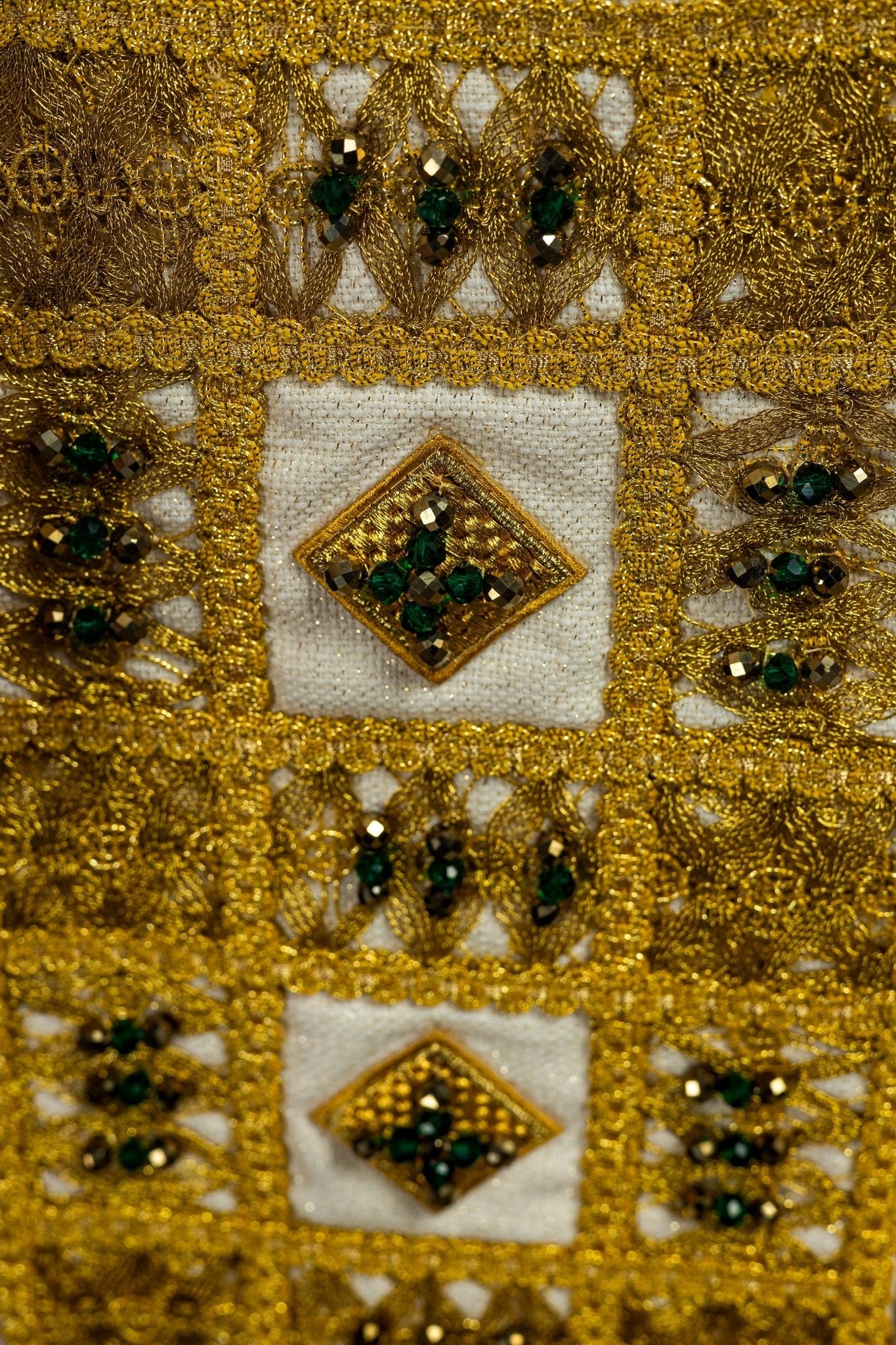 Étole faite à la main avec pierres naturelles Handmade 2013 HM/2013/05/71 - CHASUBLES.FR