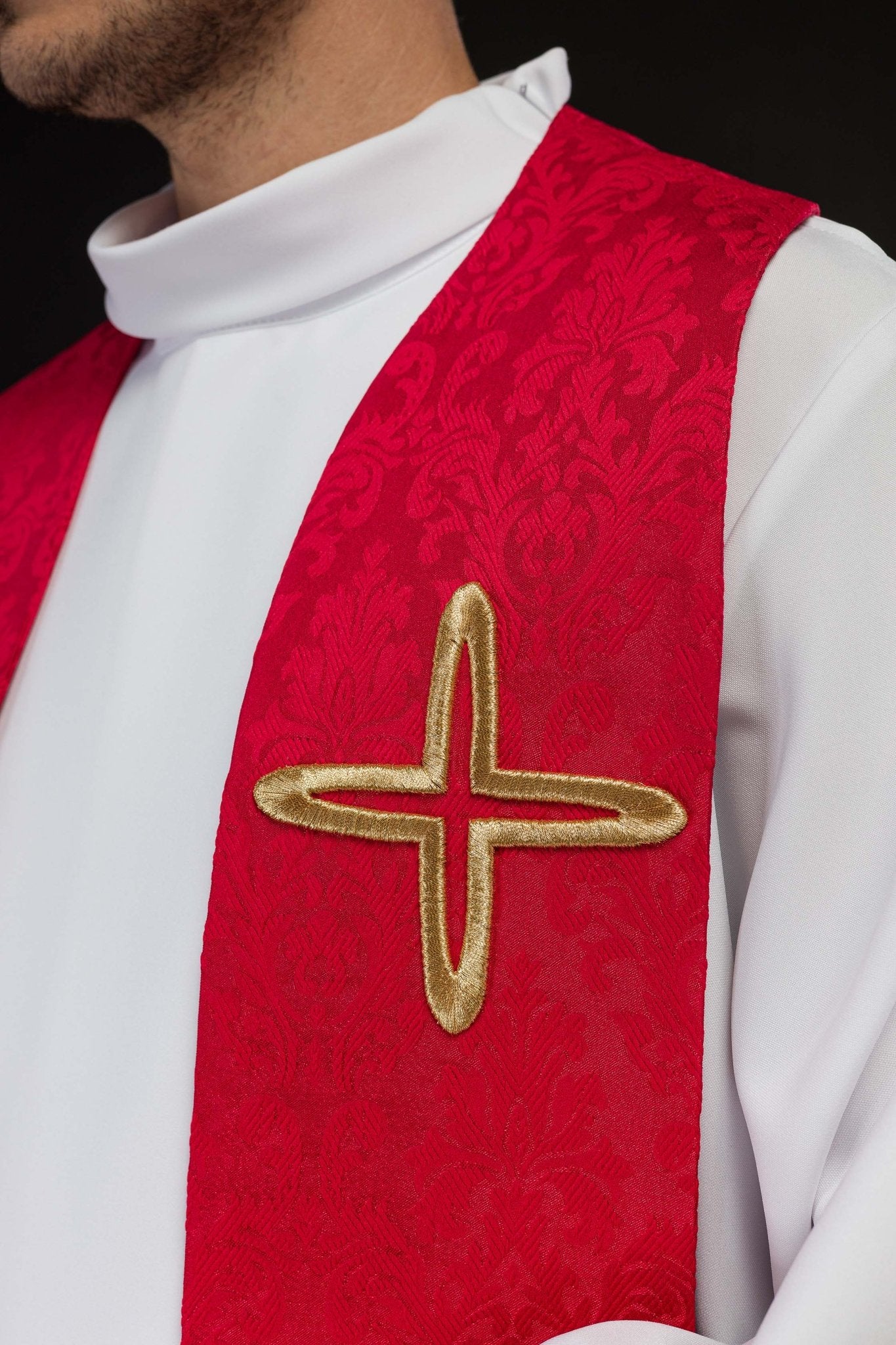 Étole jacquard brodée avec motifs de croix rouge S-2054-02-67 - CHASUBLES.FR