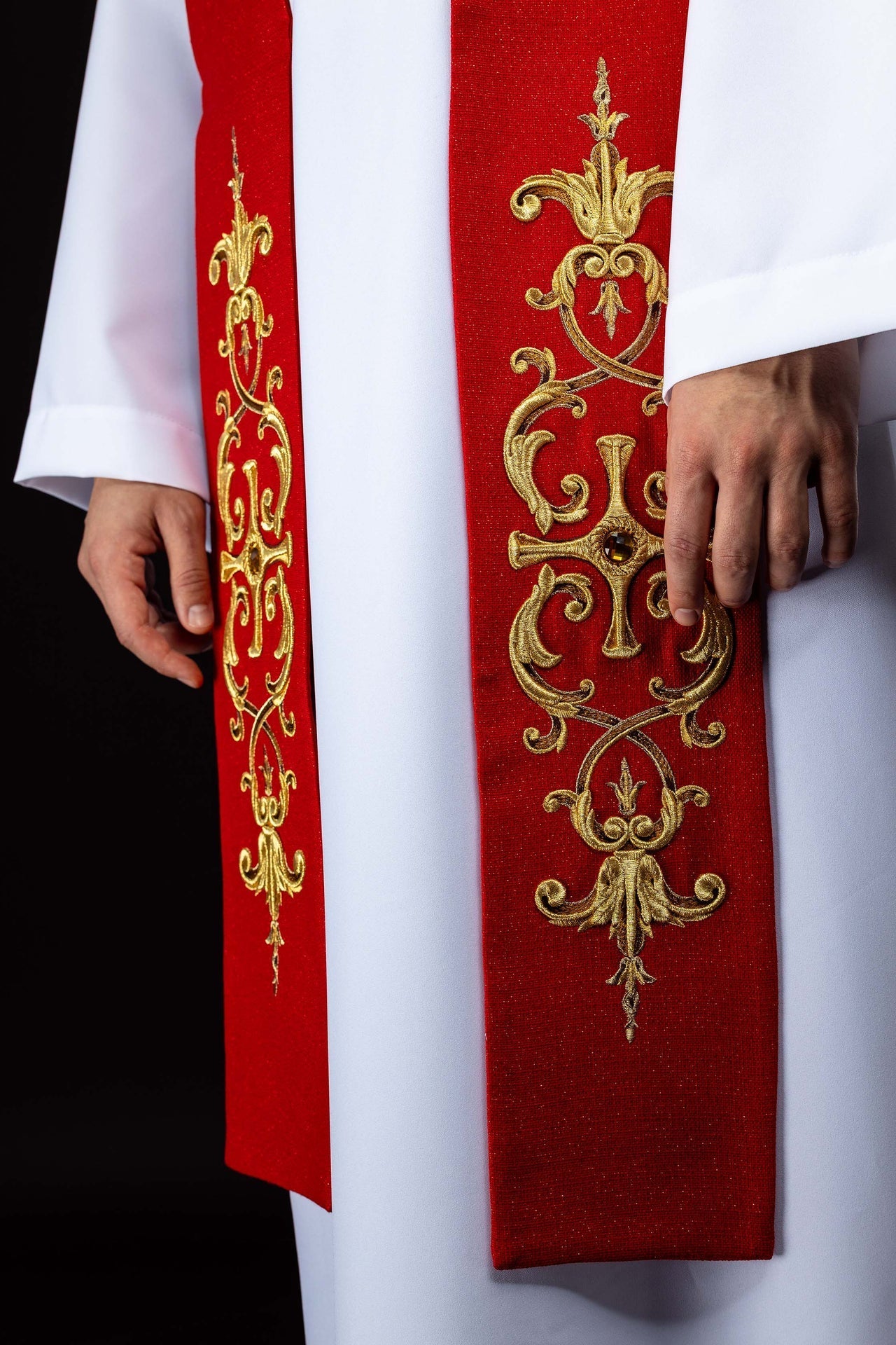 Étole richement brodée avec l’image de saint Pierre et saint Paul KSW2/017/02/71 - CHASUBLES.FR
