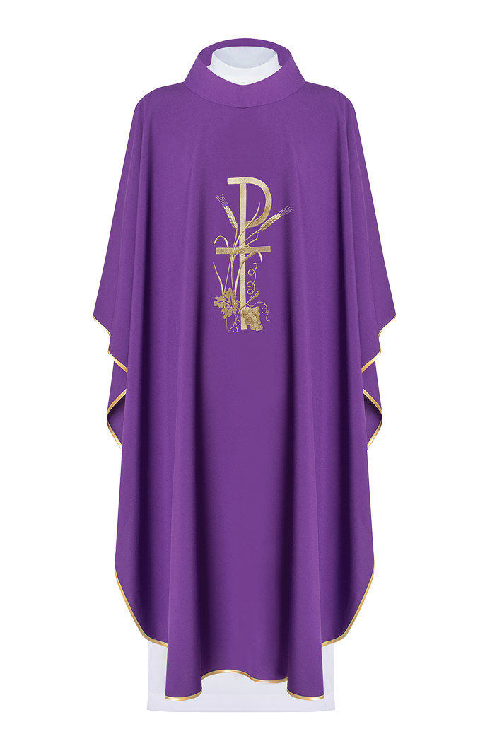 Chasuble violette avec broderie de croix dorée