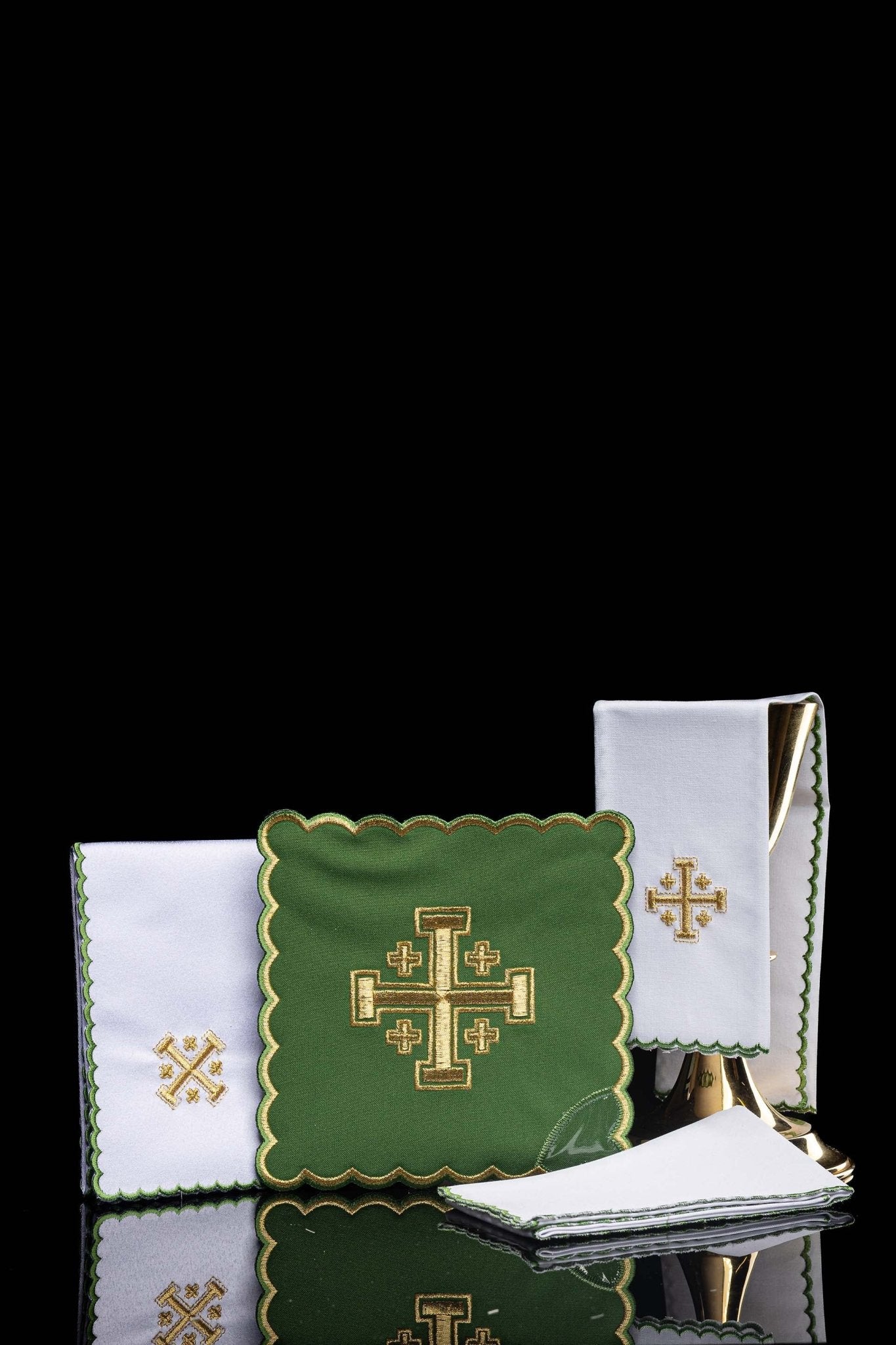 Linge d'autel avec le motif de la croix KK/030/01 - CHASUBLES.FR