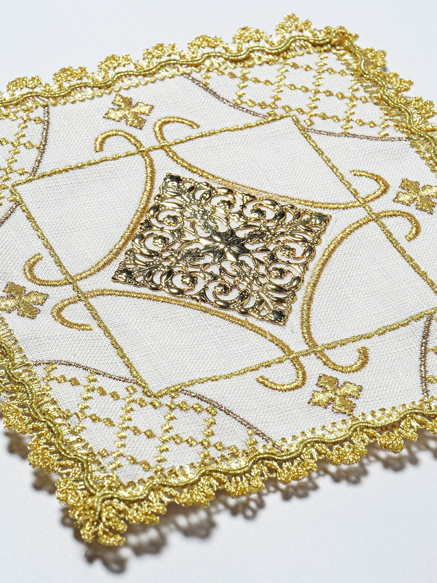 Linge d'autel avec le symbole IHS HA/5007 - CHASUBLES.FR