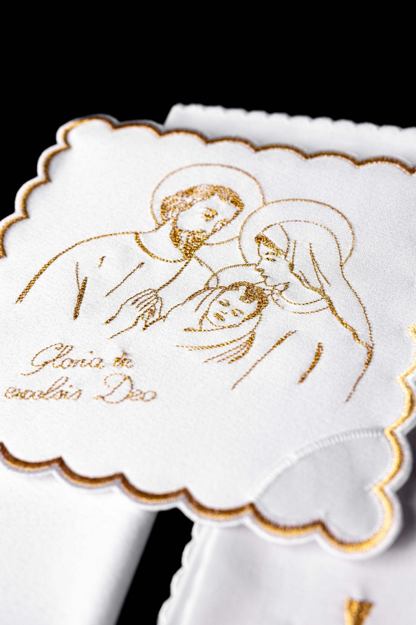 Linge d'autel avec une broderie dorée pour Noël KK/118 - CHASUBLES.FR