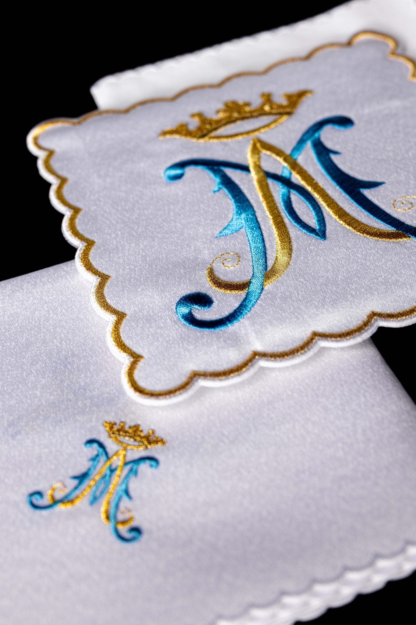 Linge d'autel brodé KK/183 - CHASUBLES.FR