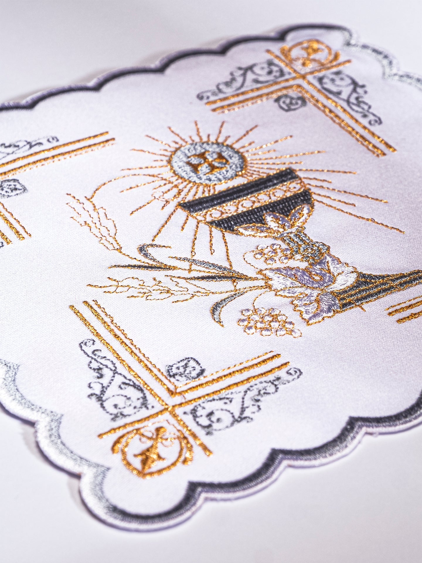 Linge d'autel brodé KK/163 - CHASUBLES.FR