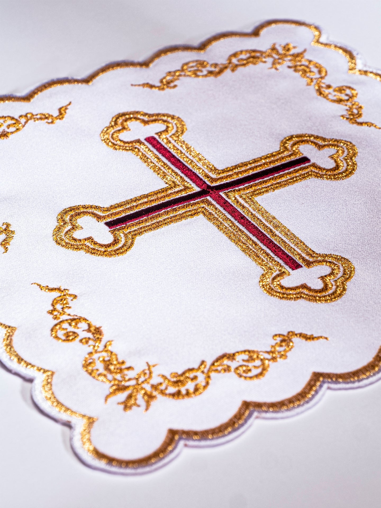 Linge d'autel brodé KK/155 - CHASUBLES.FR