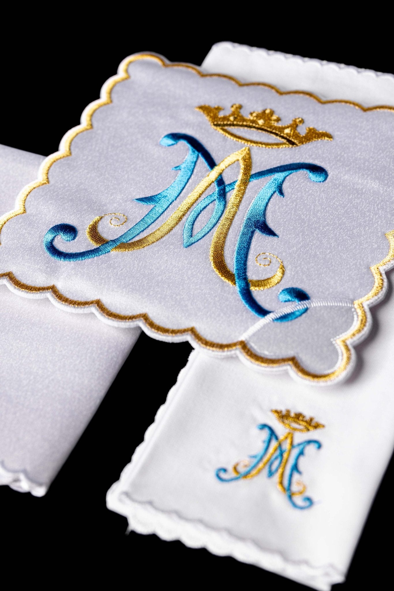 Linge d'autel brodé KK/183 - CHASUBLES.FR