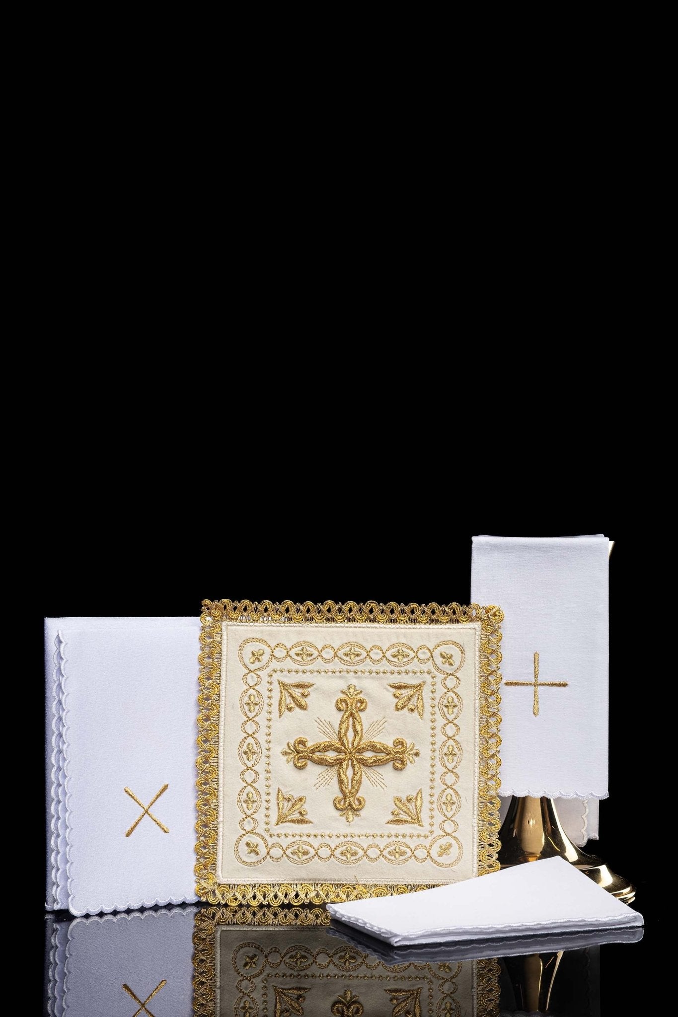 Linge d'autel brodé en velours écru KK/5006/C2 - CHASUBLES.FR