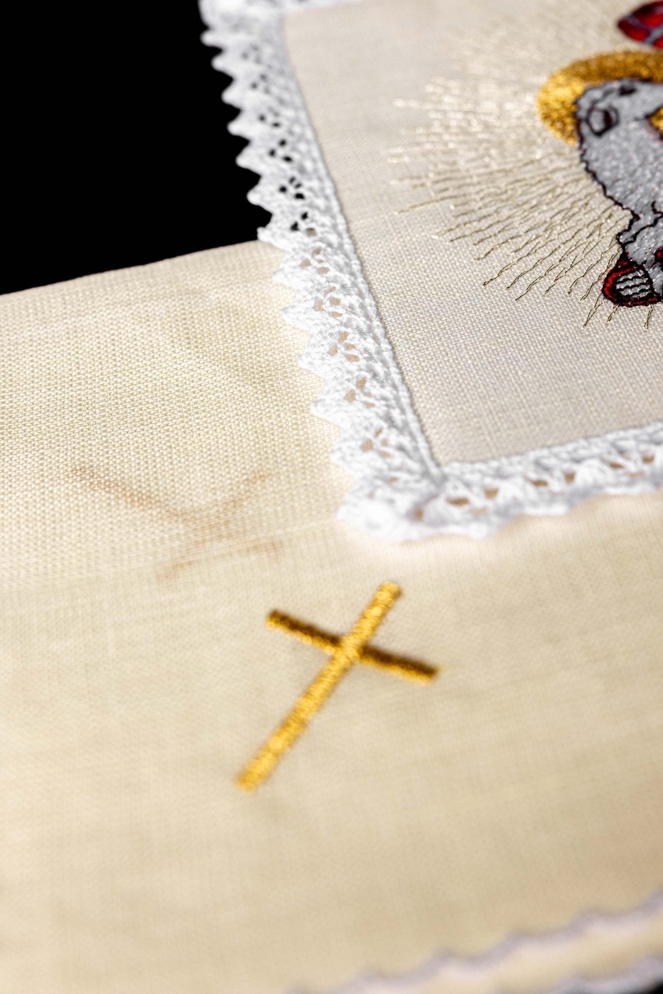 Linge d'autel en lin avec broderie en peau d'agneau KKL/100 - CHASUBLES.FR