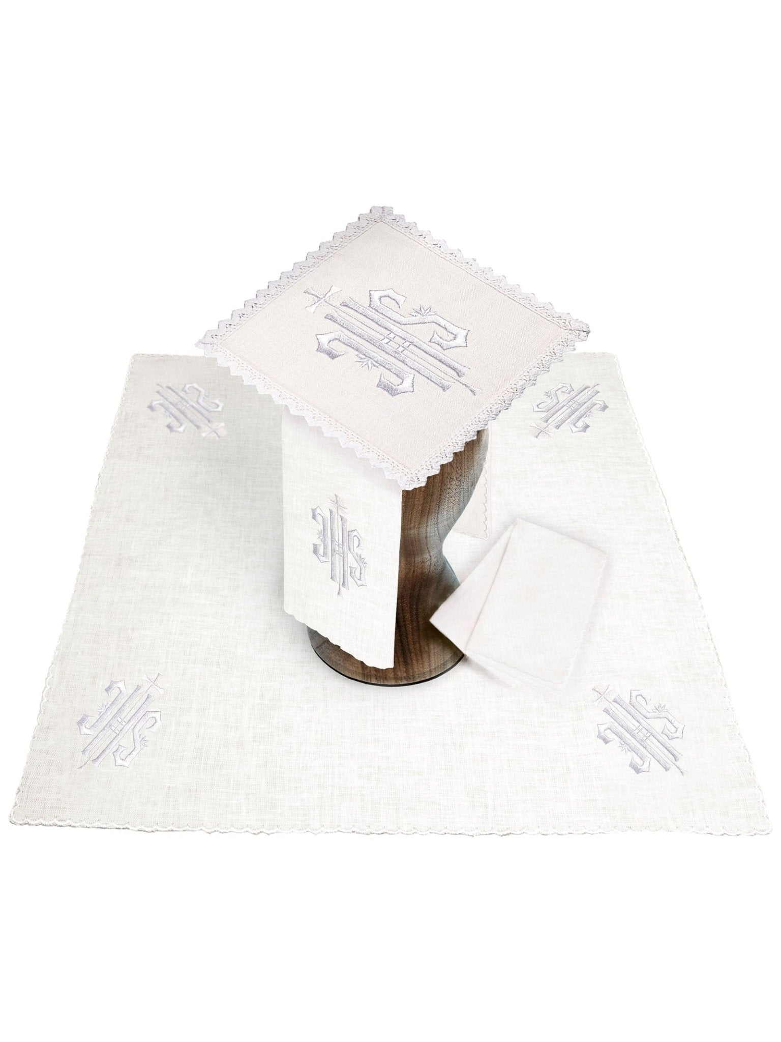 Linge d'autel en lin brodé IHS lin avec broderie blanche KKL/029/C2 - CHASUBLES.FR