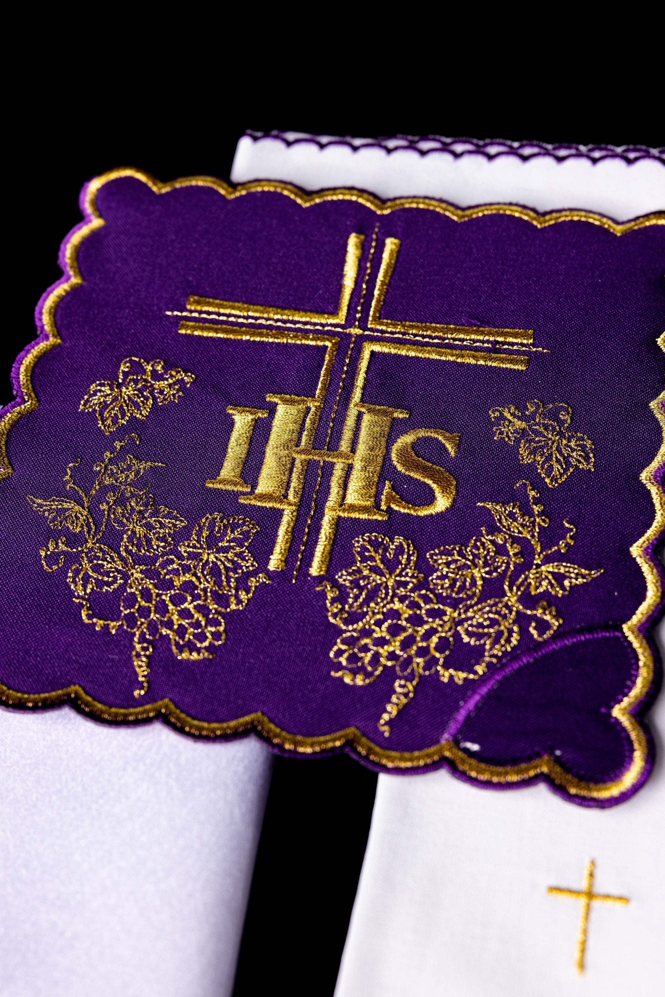 Linge d'autel violet KK/156/03 - CHASUBLES.FR