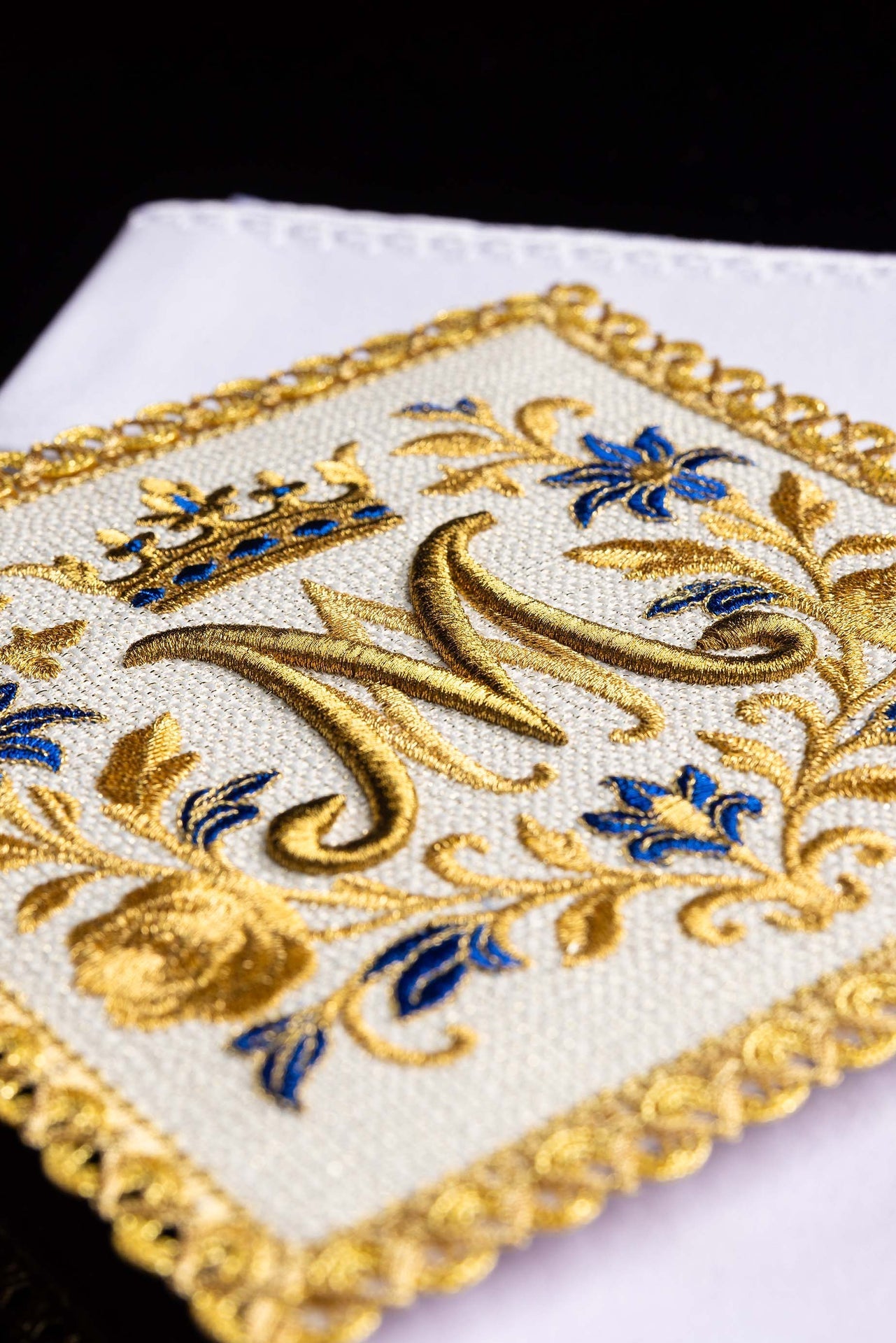 Linge de calice brodé avec symbole marial LE/5045 - CHASUBLES.FR