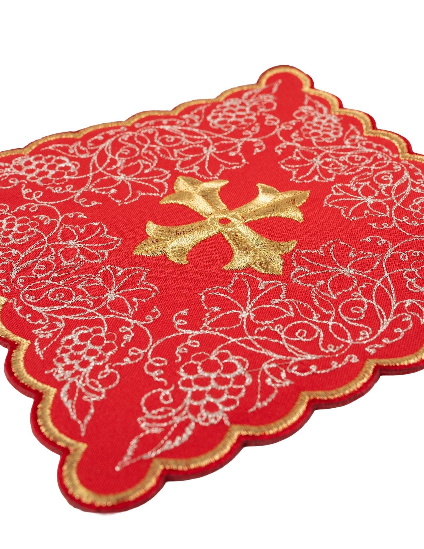 Linges d’autel brodés avec motif de croix rouge KDT/5028/02 CZERWONY - CHASUBLES.FR