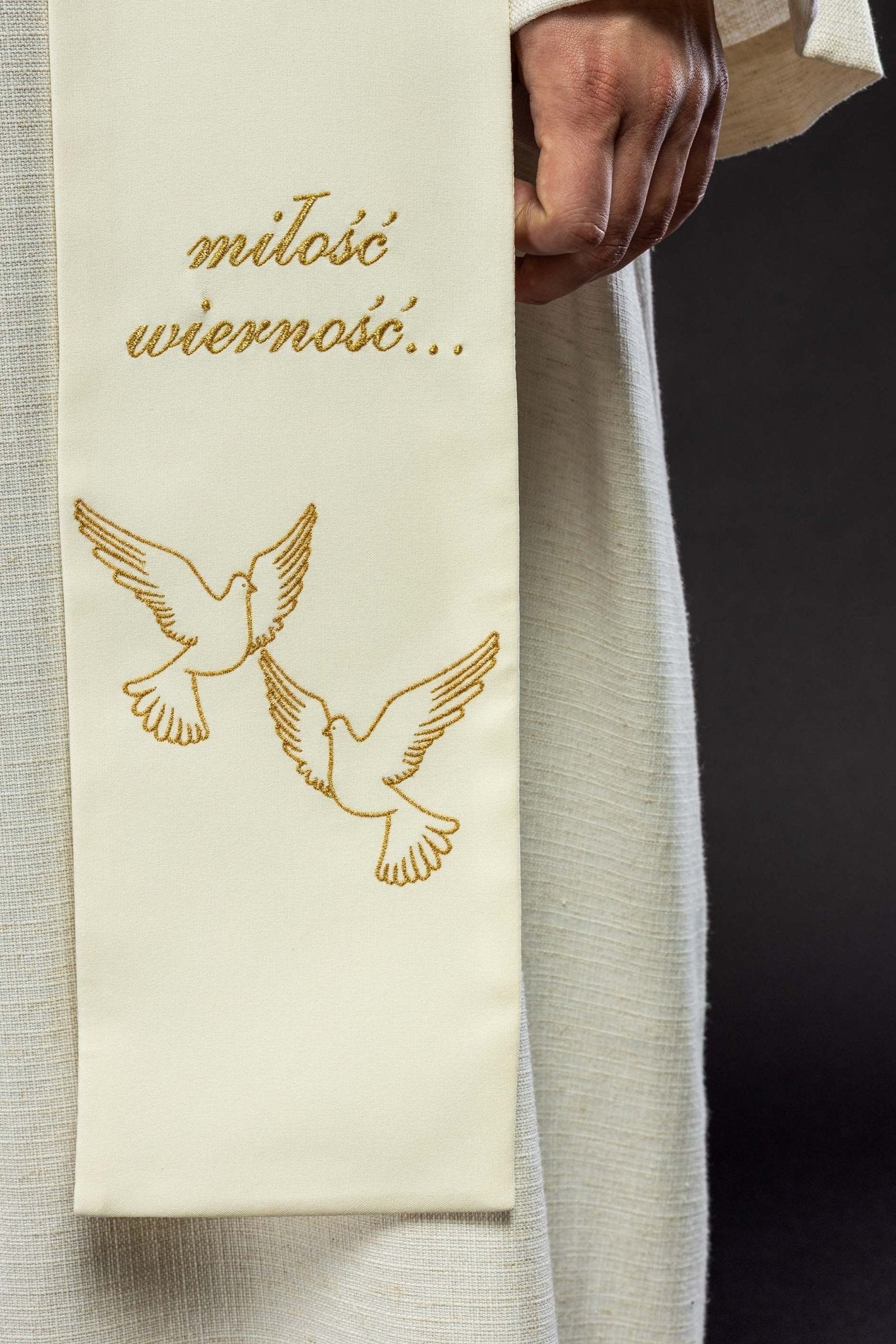 Longue étole de mariage brodée de couleur crème KST/412/05/01 ECRU - CHASUBLES.FR