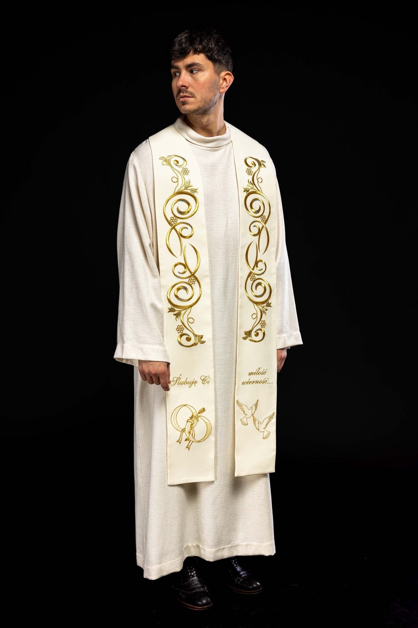 Longue étole de mariage brodée de couleur crème KST/412/05/01 ECRU - CHASUBLES.FR