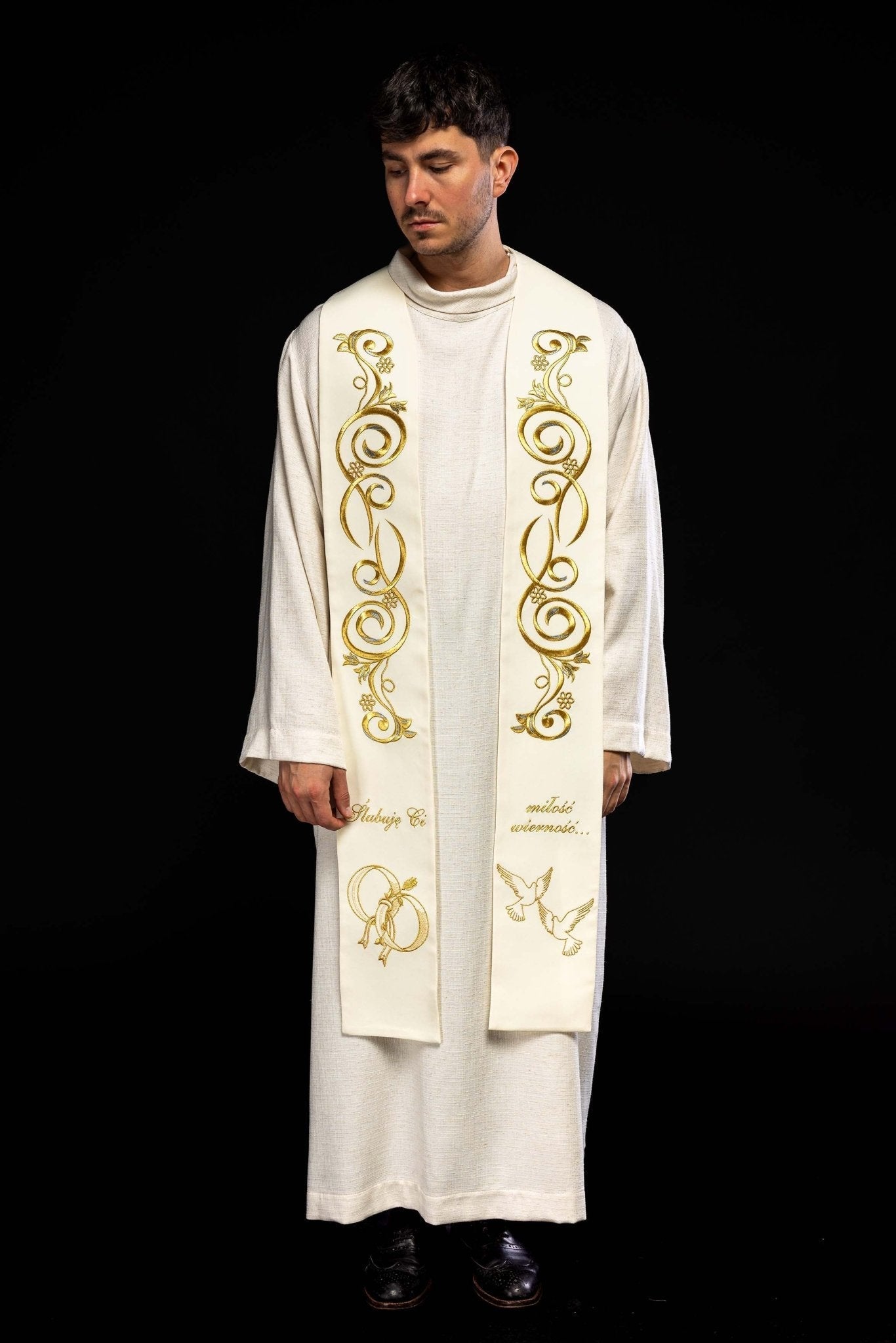 Longue étole de mariage brodée de couleur crème KST/412/05/01 ECRU - CHASUBLES.FR
