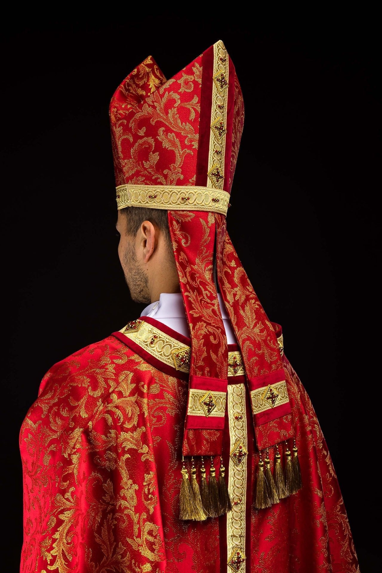 Mitra faite à la main avec pierres naturelles Handmade 9003 HM/9003/02/90-1 - CHASUBLES.FR