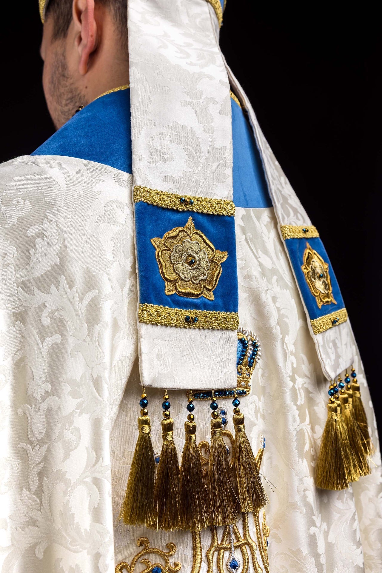 Mitra mariale faite à la main avec pierres naturelles Handmade 9006 HM/9006/05/88-1 - CHASUBLES.FR