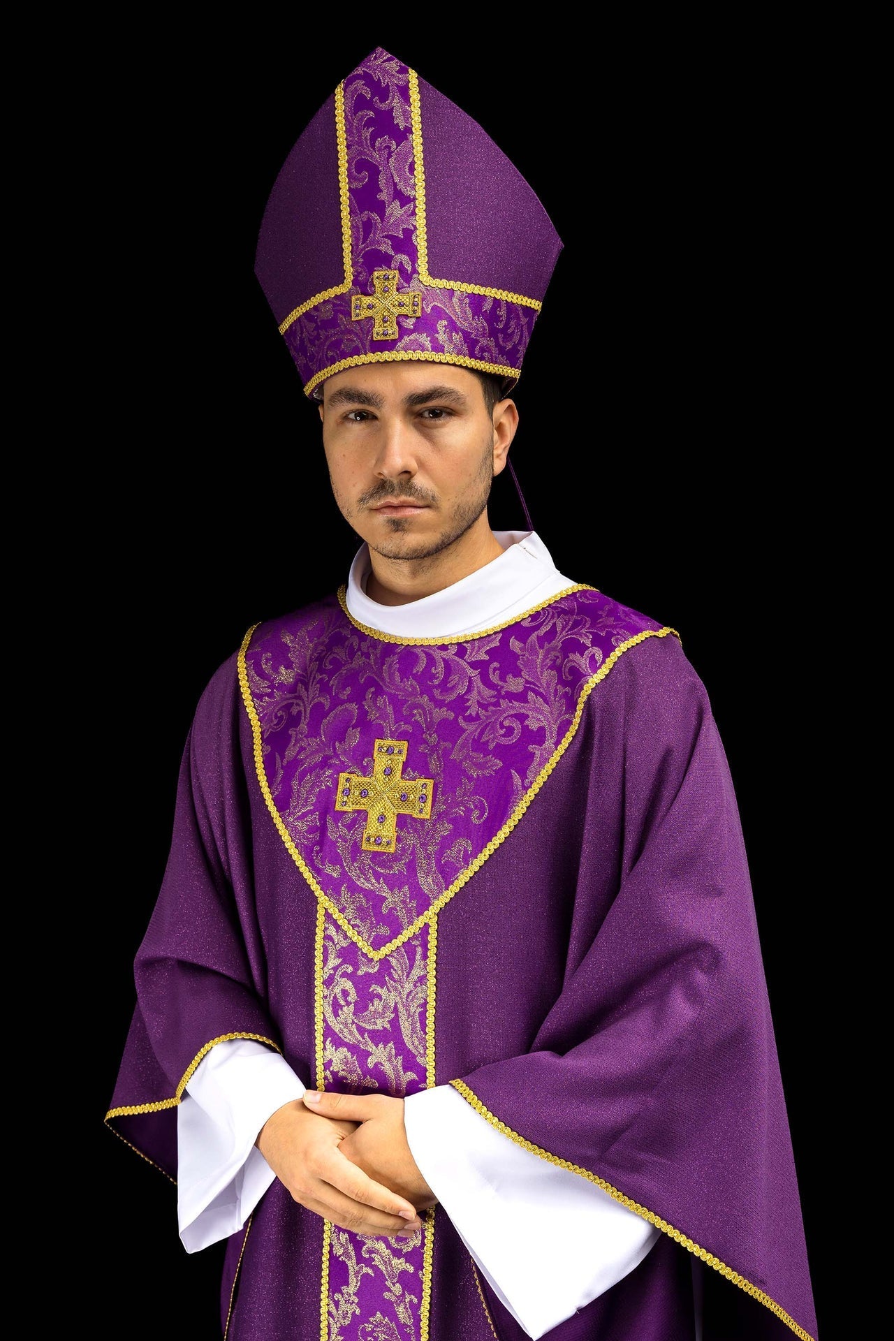 Mitre violette brodée d’une croix ornée de tissu jacquard LE/9075/03-1 - CHASUBLES.FR