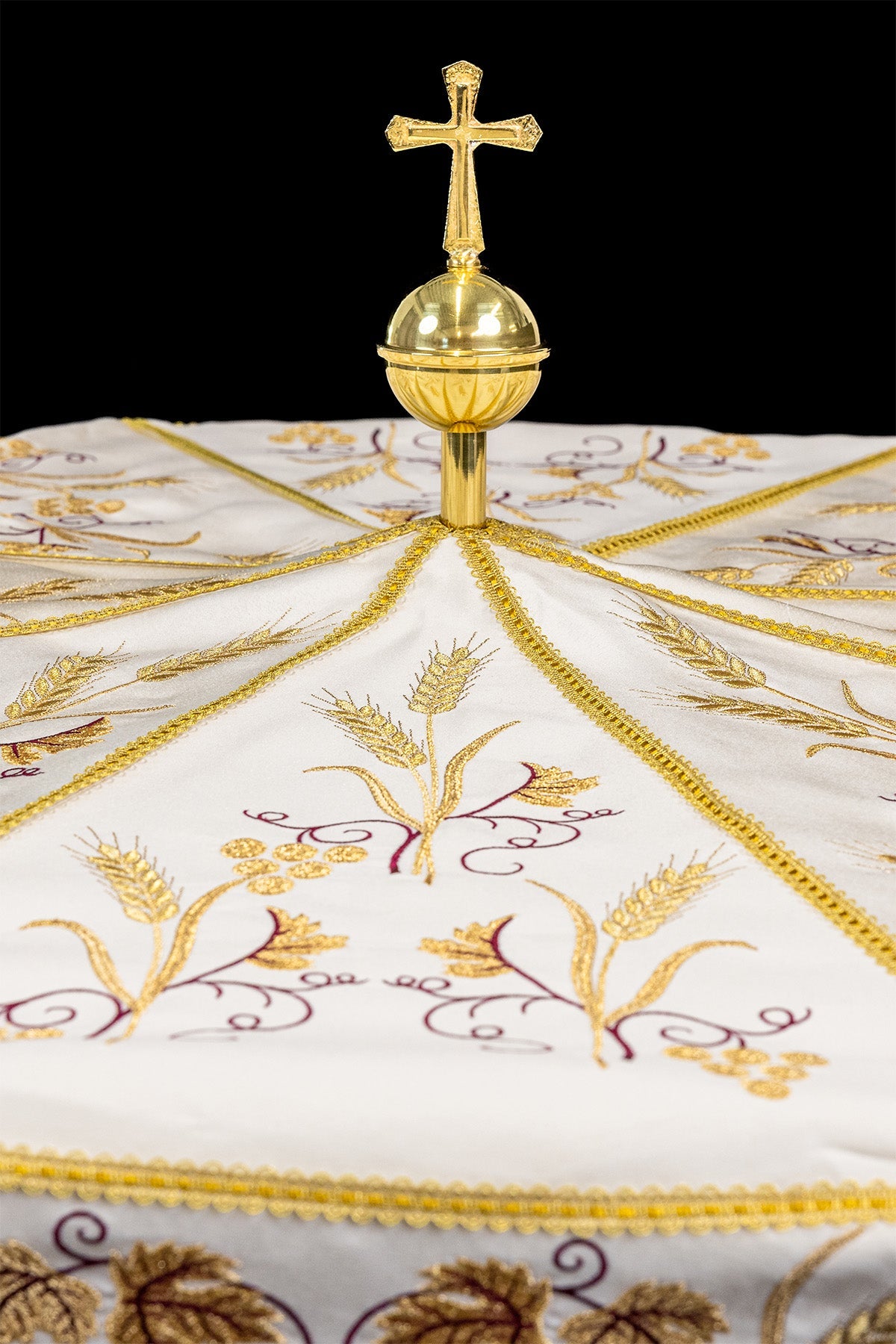 Ombrelle de procession écrue à broderie dorée pour la Fête-Dieu KPP/001/05/20 o 100cm ECRU SAT. - CHASUBLES.FR