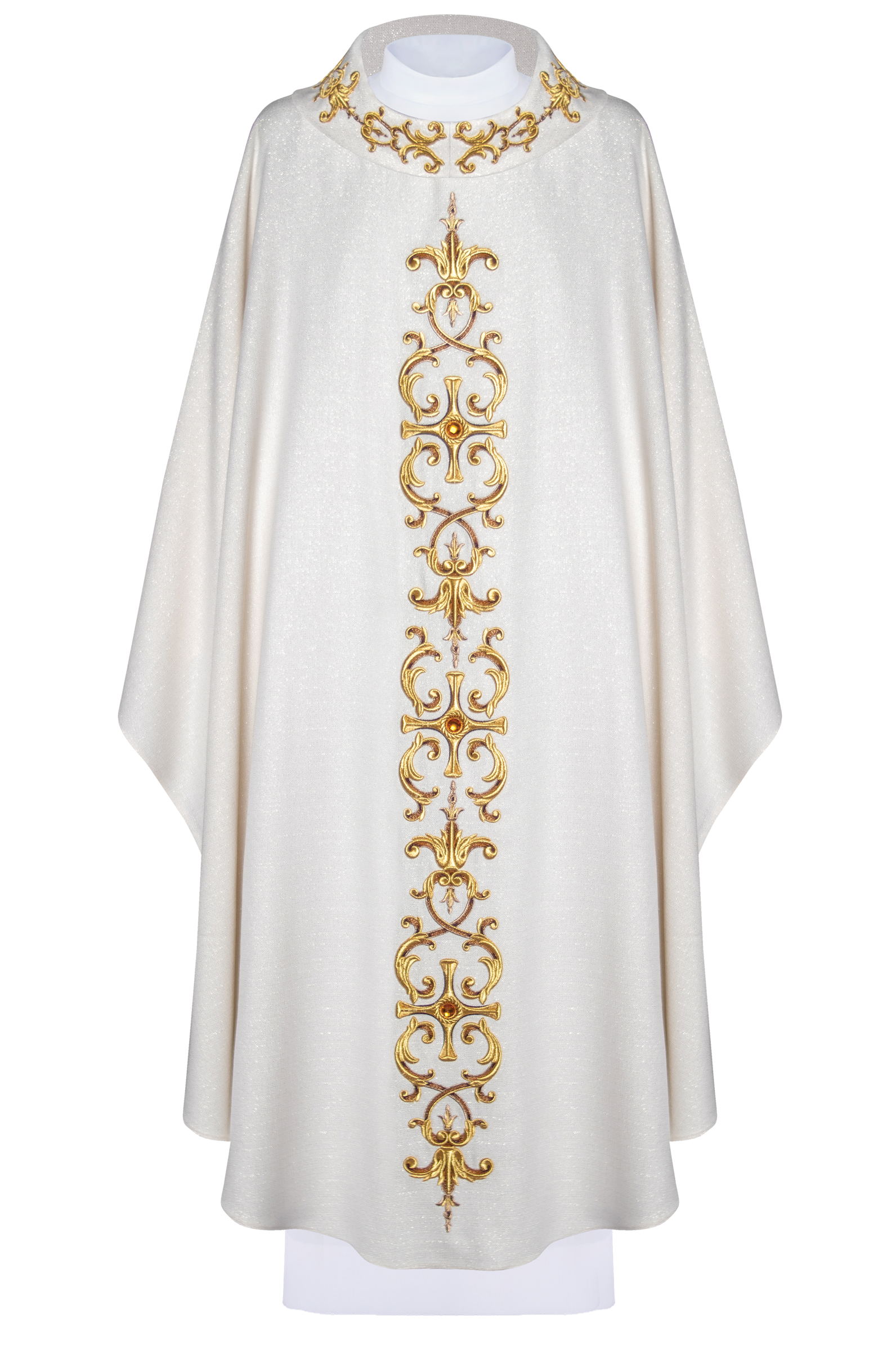 Chasuble richement brodée de pierres