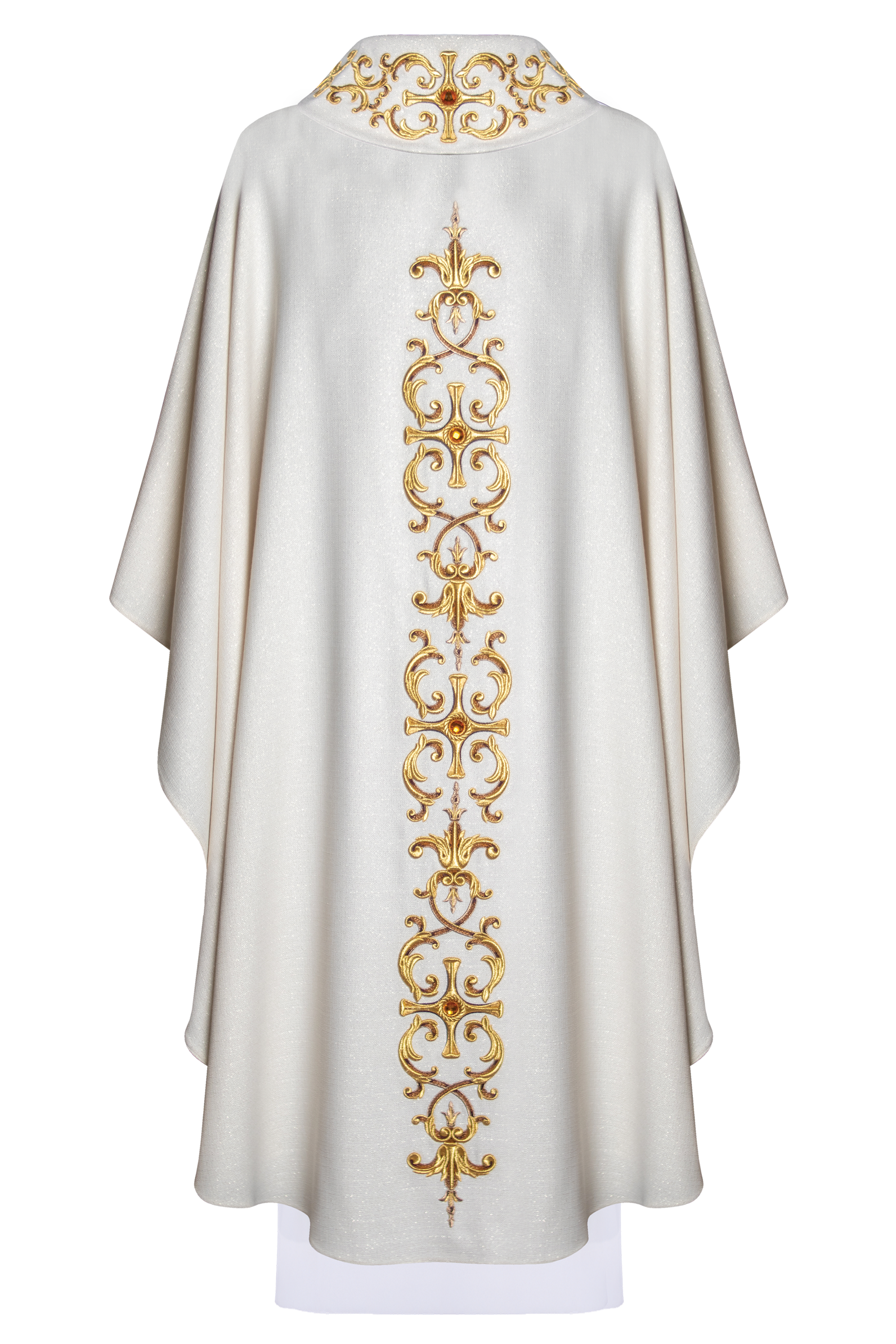 Chasuble richement brodée de pierres