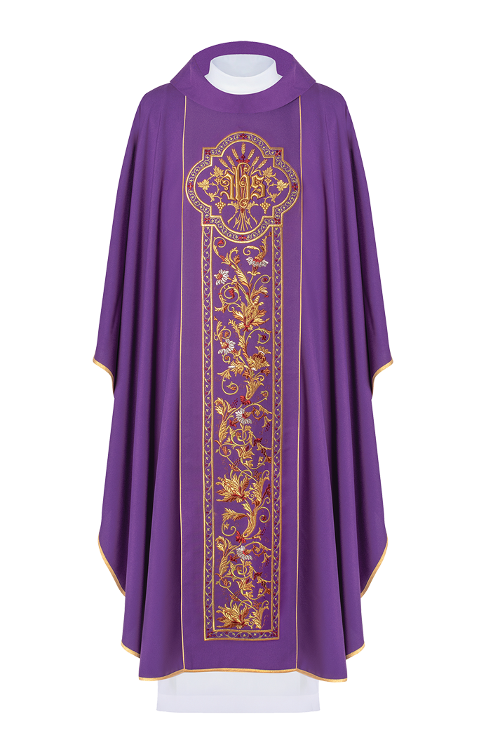 Chasuble violette avec broderie IHS