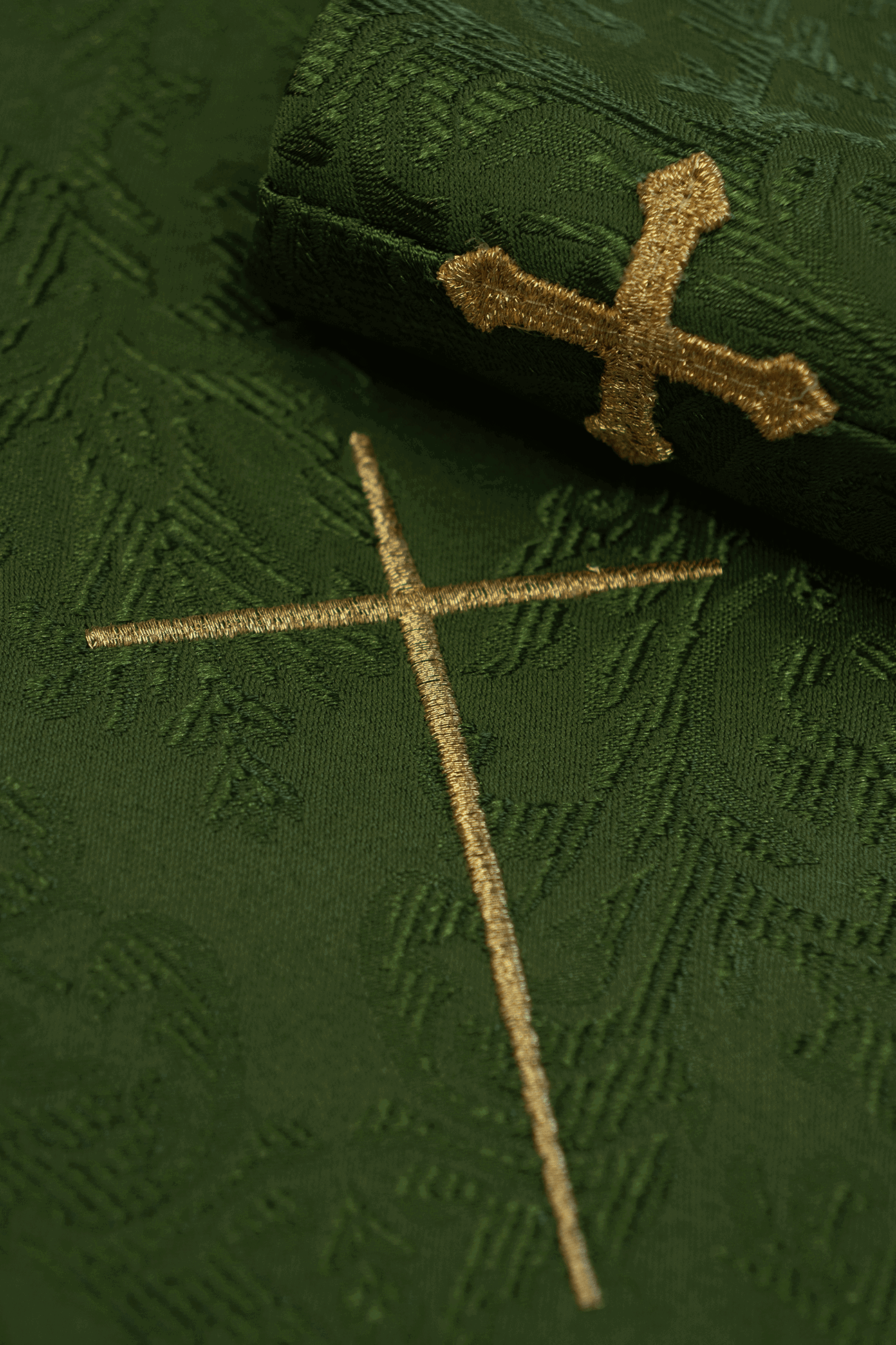 Chasuble brodée IHS Vert