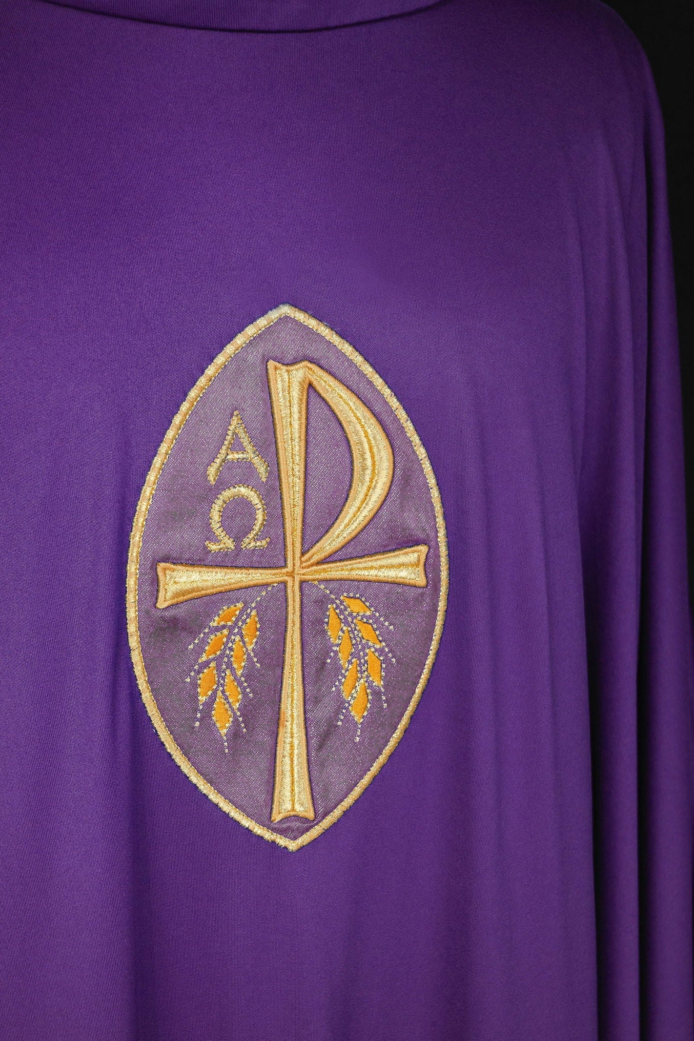 Violet chasuble PAX en tissu léger SACROLITE