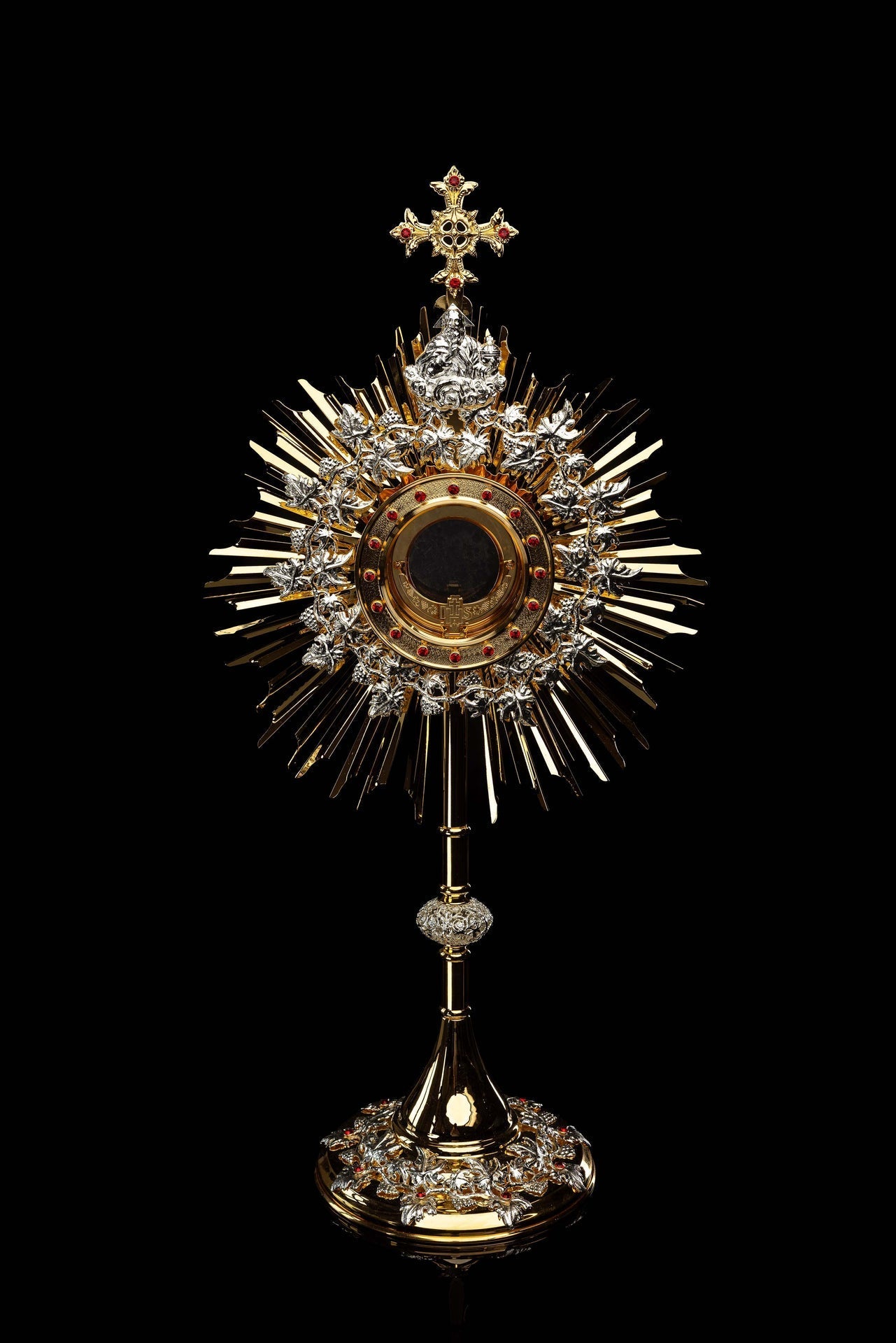 Ostensoir doré fait main en laiton, décoré de rubis KNR/0131 70CM - CHASUBLES.FR