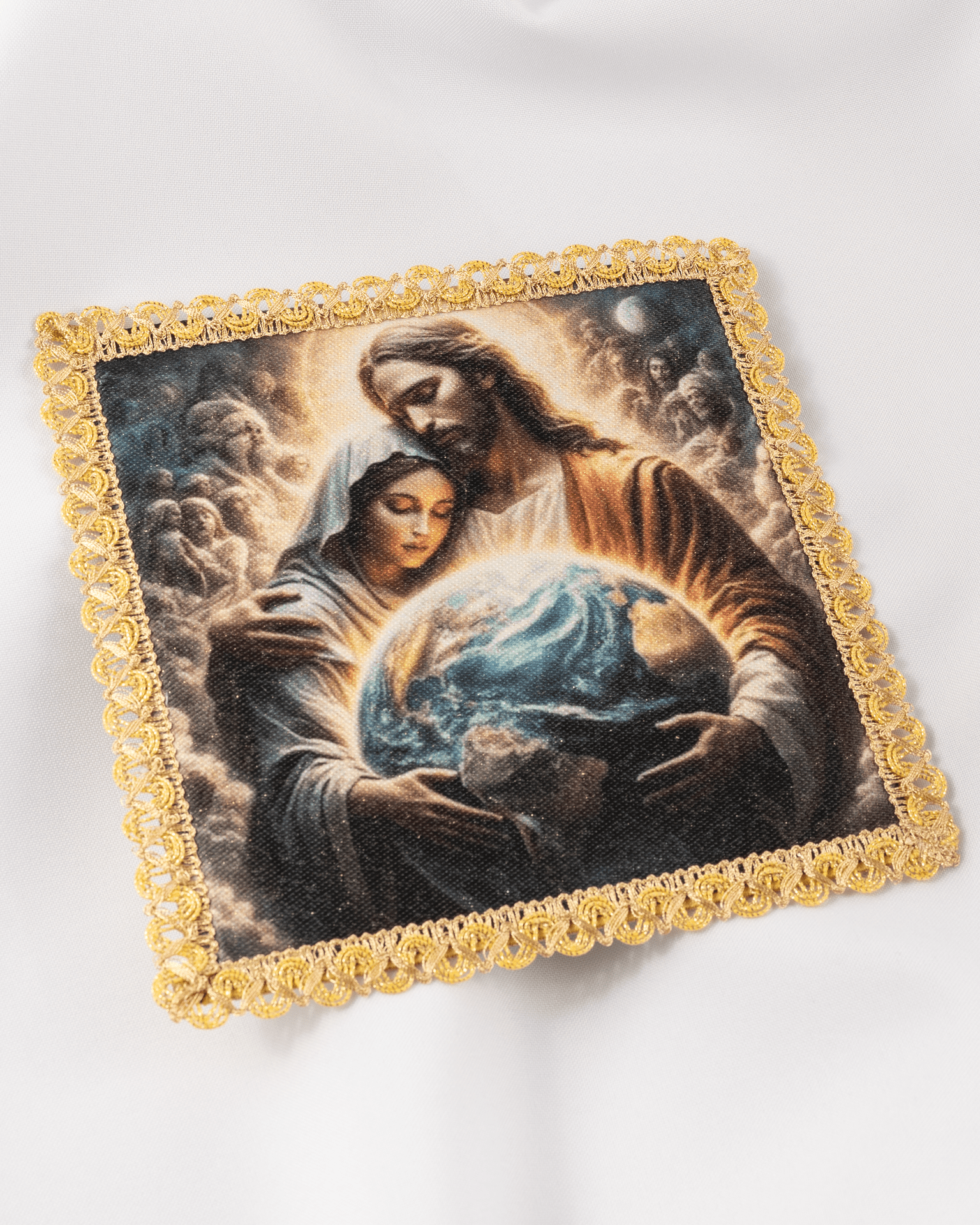 Palé marial Gardienne du Monde KDT/5570/S/5 18*18 - CHASUBLES.FR