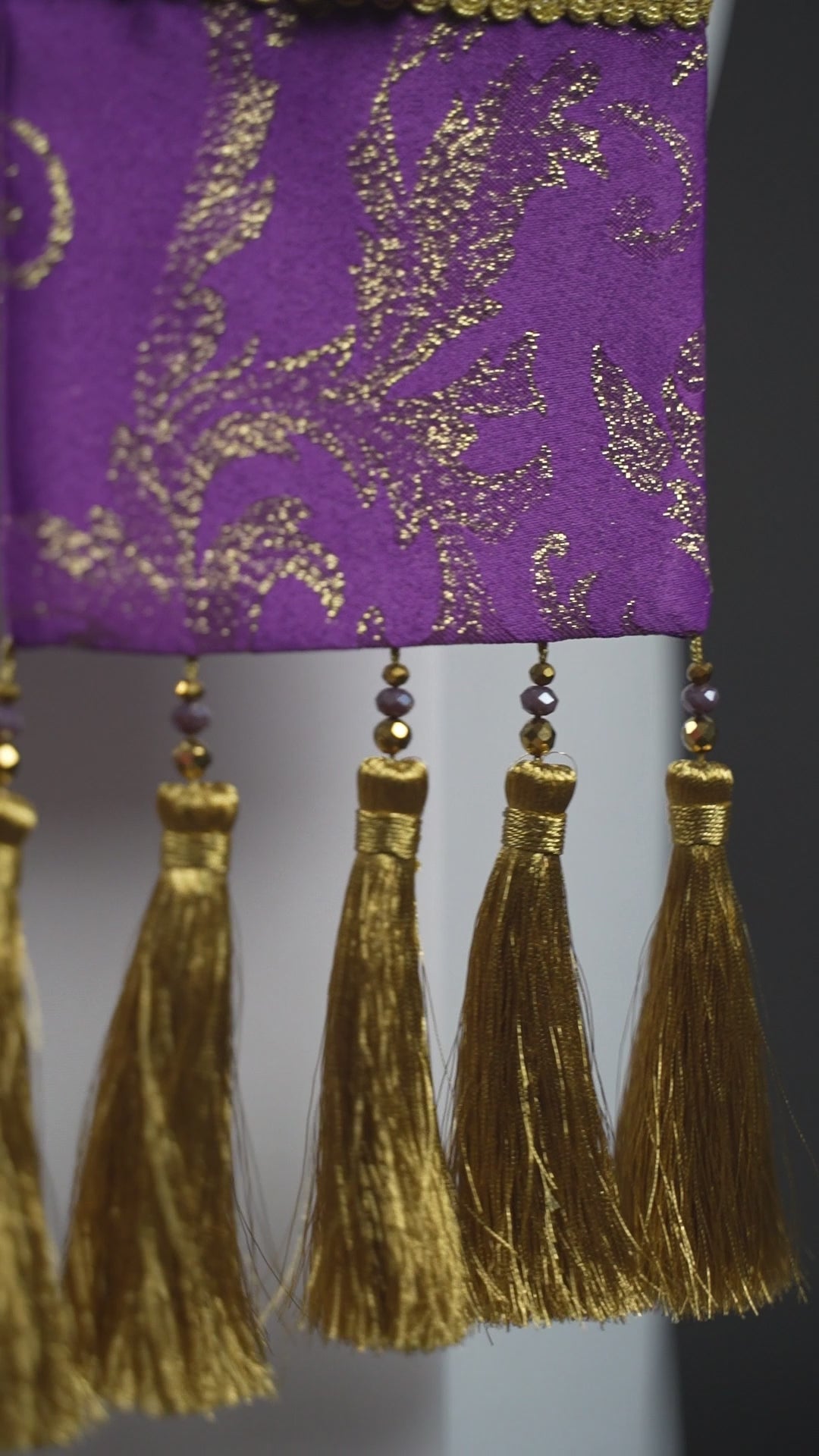 Chasuble faite main avec pierres naturelles Handmade 7010 Violet