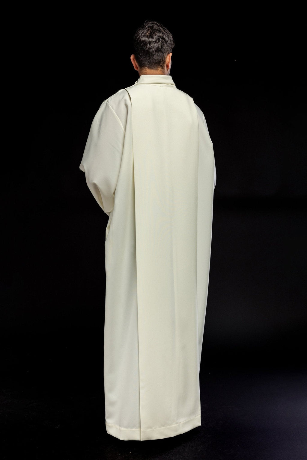 Robe de prêtre unie à col roulé KAB/022/05/12 135cm/164cm - CHASUBLES.FR