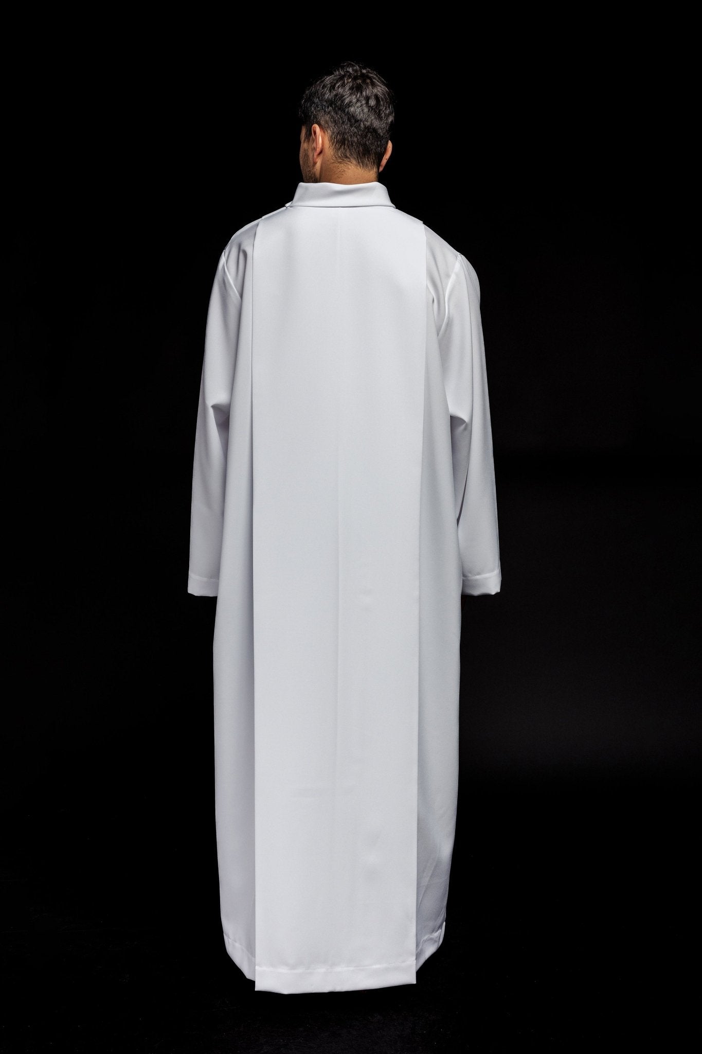 Robe de prêtre unie à col roulé Blanc KAB/022/04/12 135cm/164cm - CHASUBLES.FR