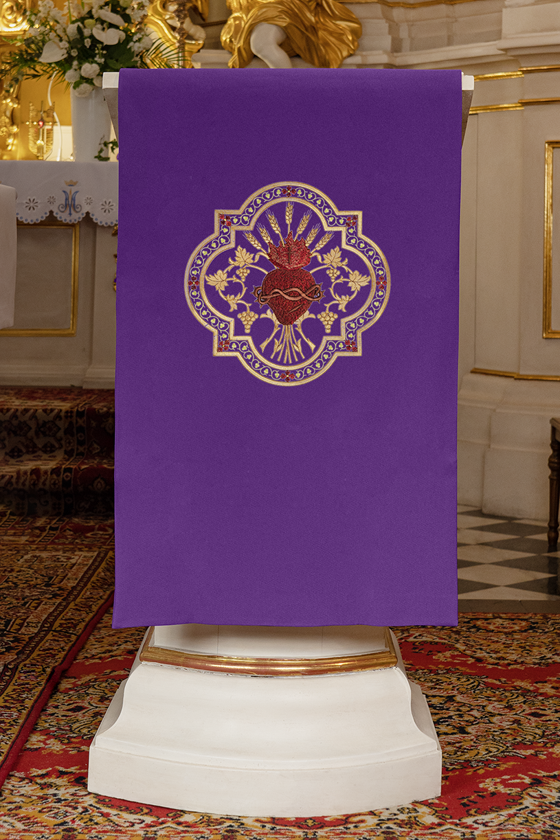 Violet voile de lutrin brodée Cœur de Jésus-Christ