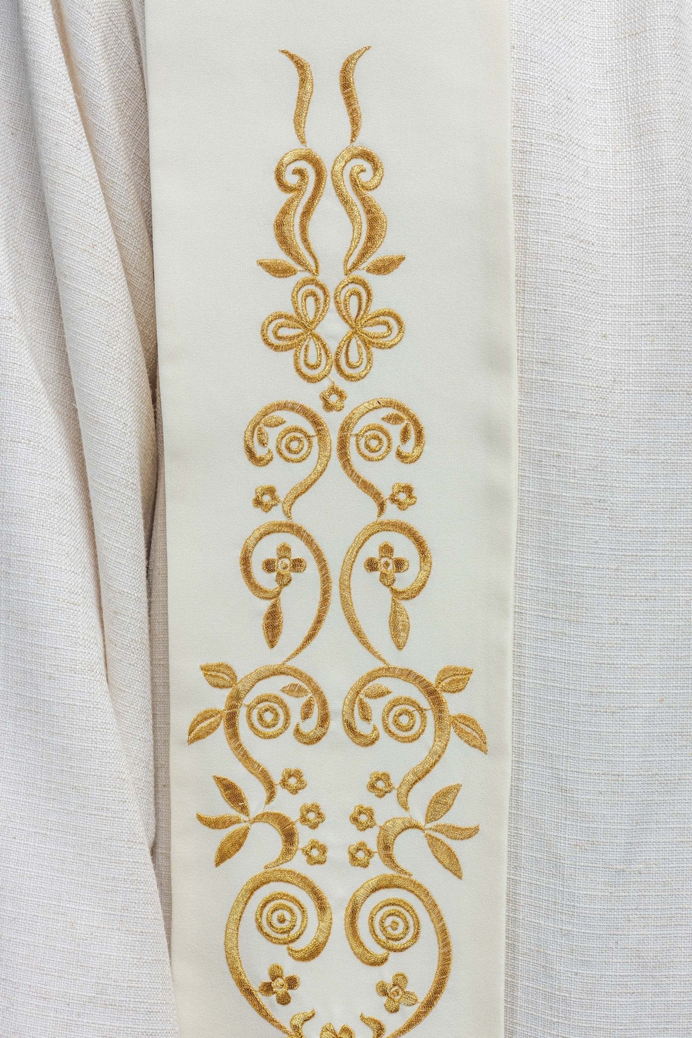 Stèle de Marie brodée écru KST/056/05/01 ECRU - CHASUBLES.FR