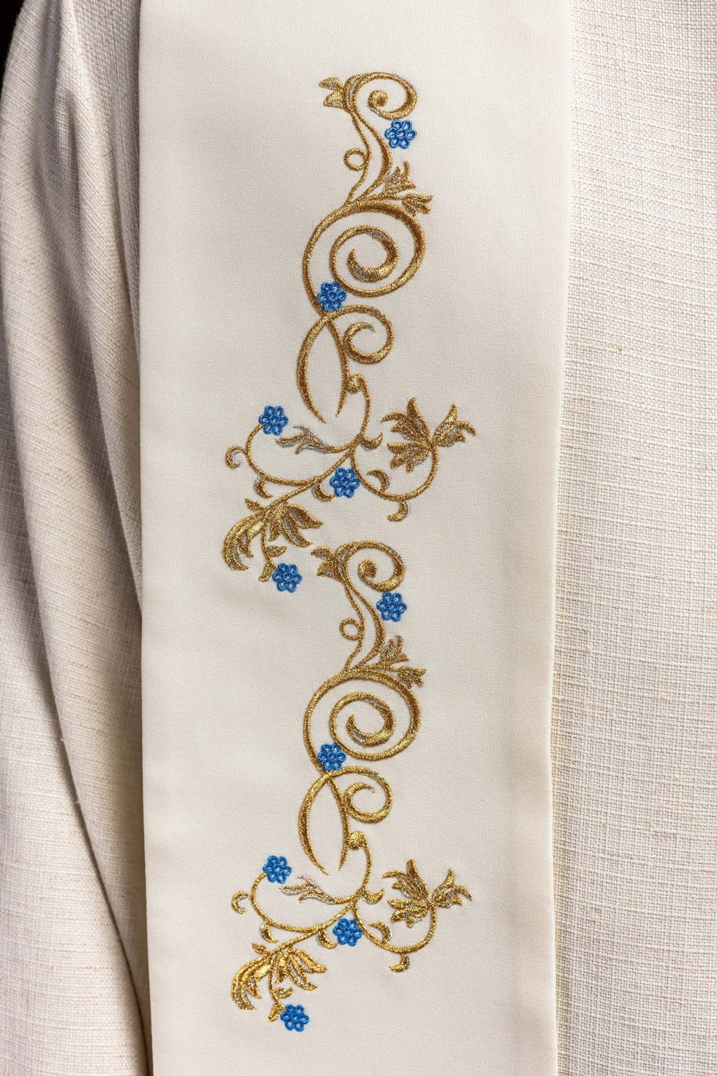 Stèle de Marie brodée écru KST/032/05/01 ECRU - CHASUBLES.FR