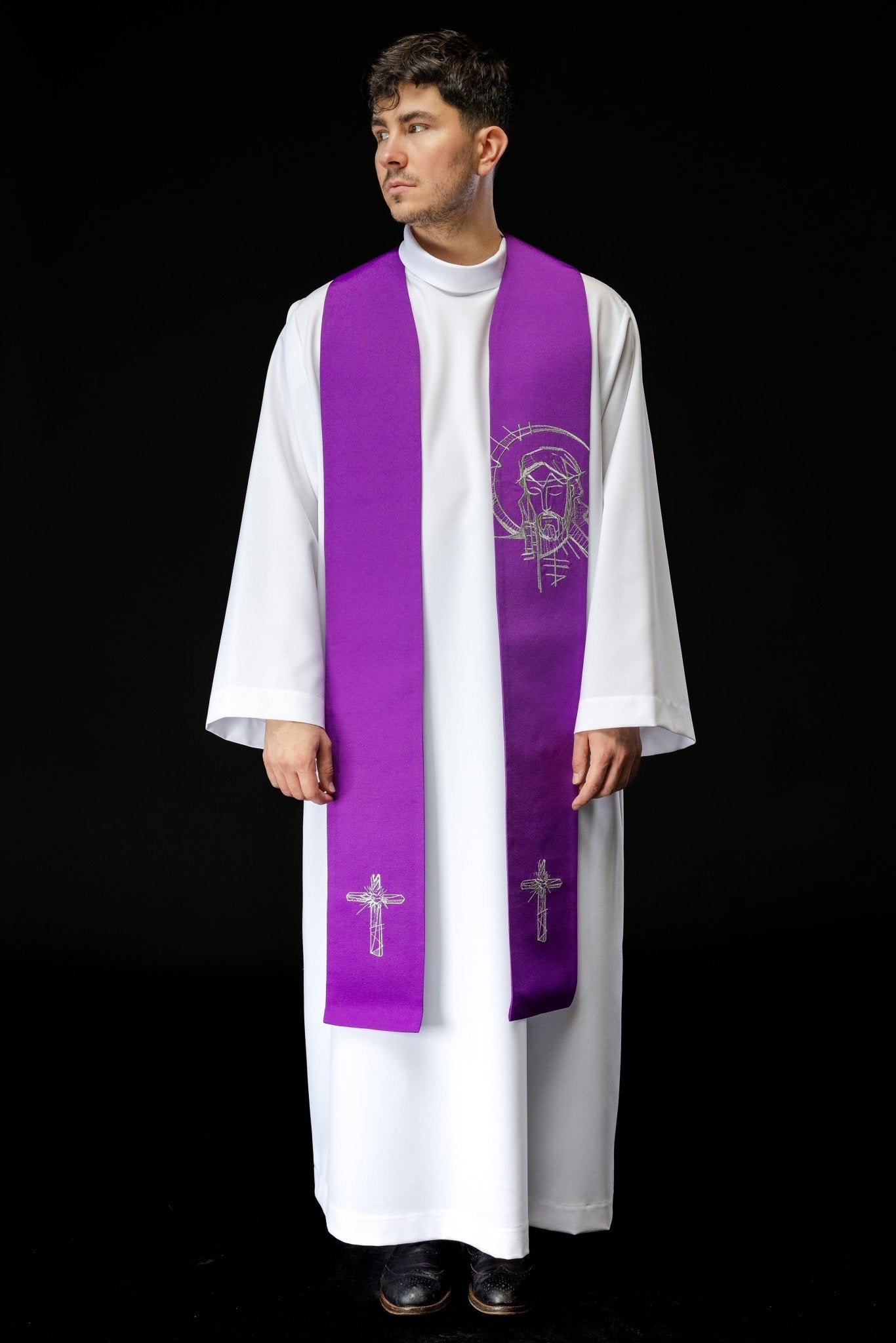 Stuła haftowana na Wielki Post z Jezusem S - 2060 - 03 - 43 - CHASUBLES.FR