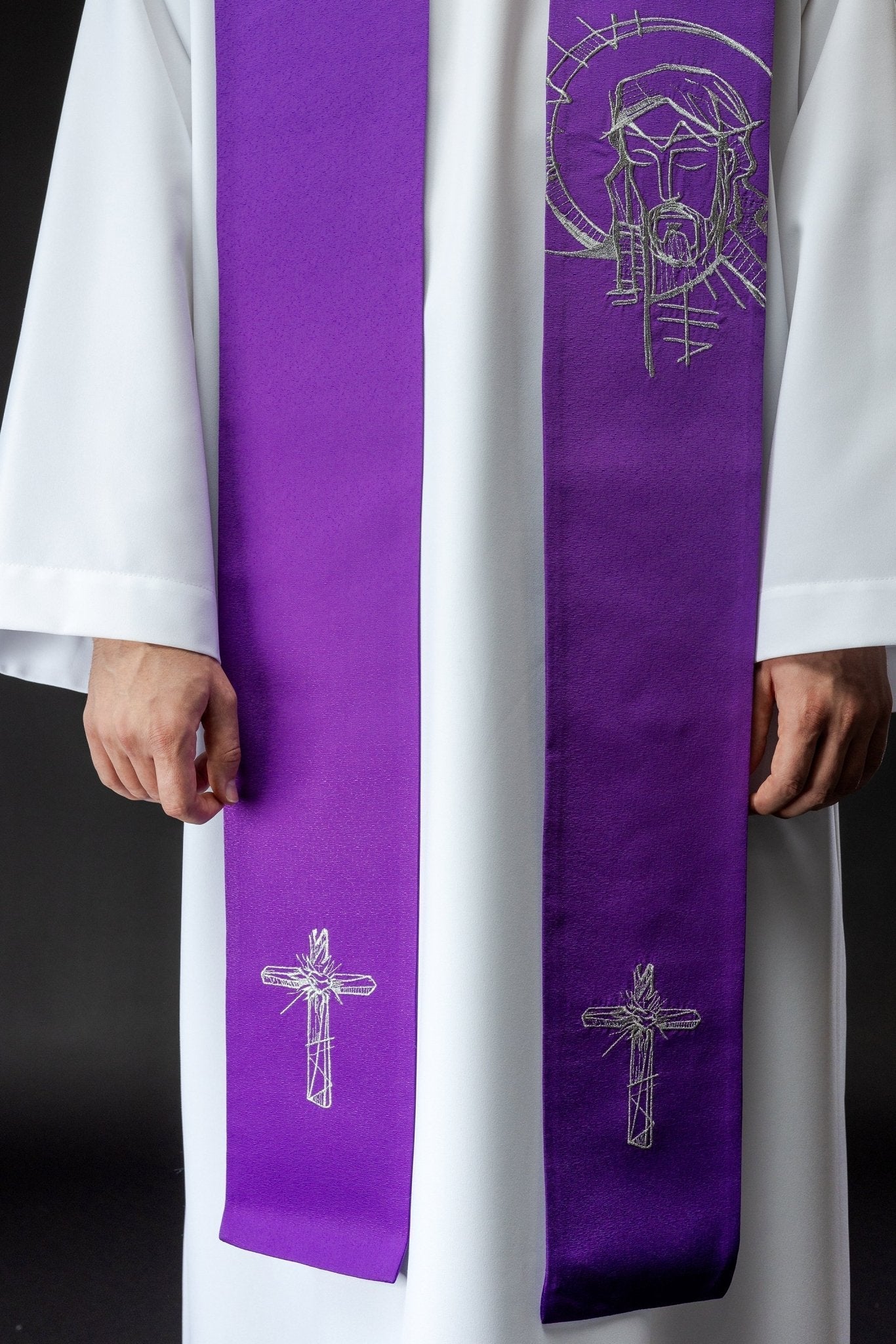 Stuła haftowana na Wielki Post z Jezusem S - 2060 - 03 - 43 - CHASUBLES.FR