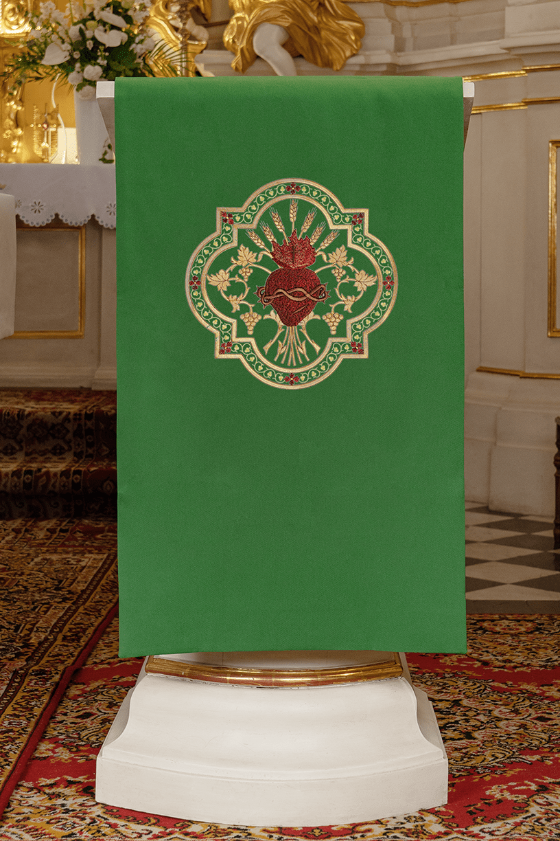Vert voile de lutrin brodée Cœur de Jésus - Christ KMO/005/01/01 ZIELONY 55*250 - CHASUBLES.FR