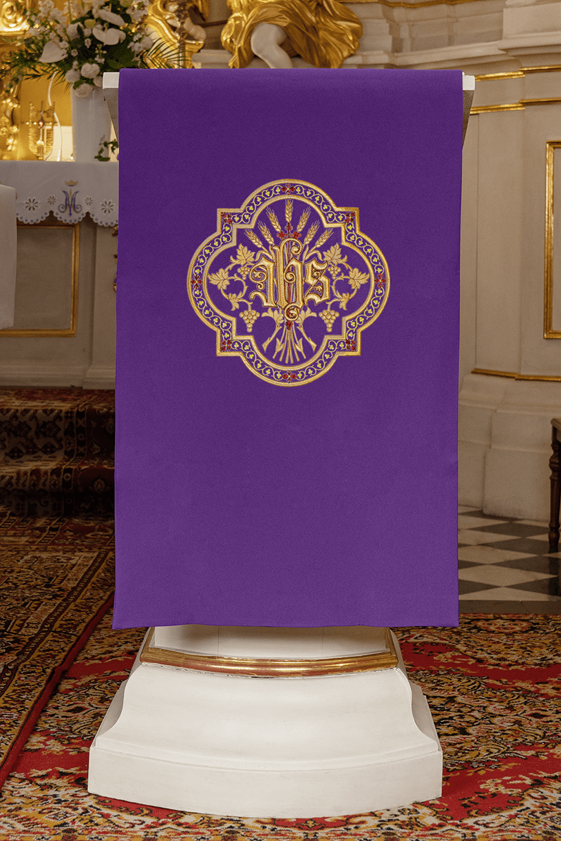 Violet voile de lutrin brodée or I JHS KMO/004/03/01 FIOLET 55*250 - CHASUBLES.FR