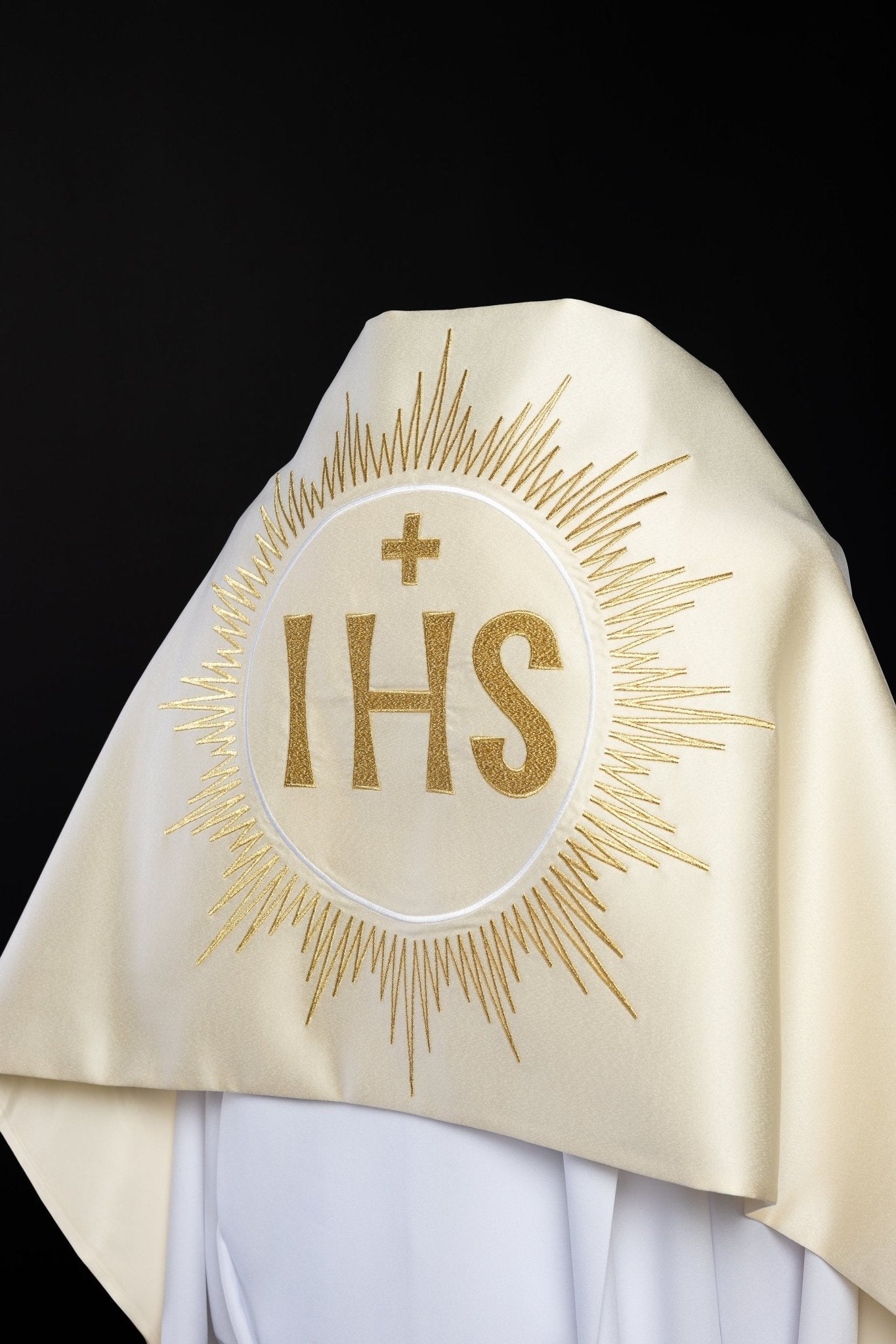 Voile brodé avec motif de croix en écru KWL/033/05/20 50*270 ECRU SAT - CHASUBLES.FR
