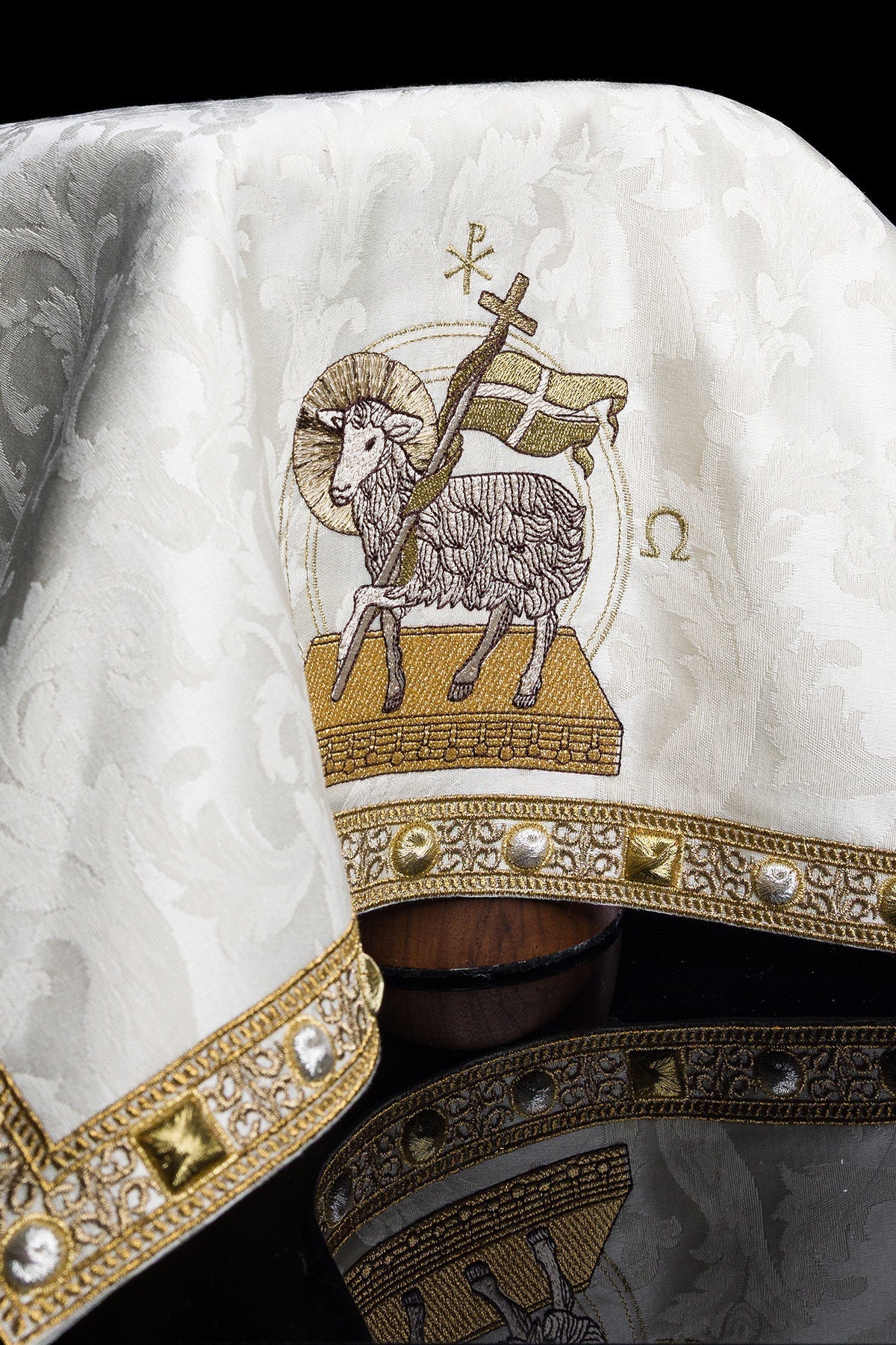 Voile de calice avec broderie de l’Agneau tissu jacquard écru S-4572-05-88 50*50 - CHASUBLES.FR