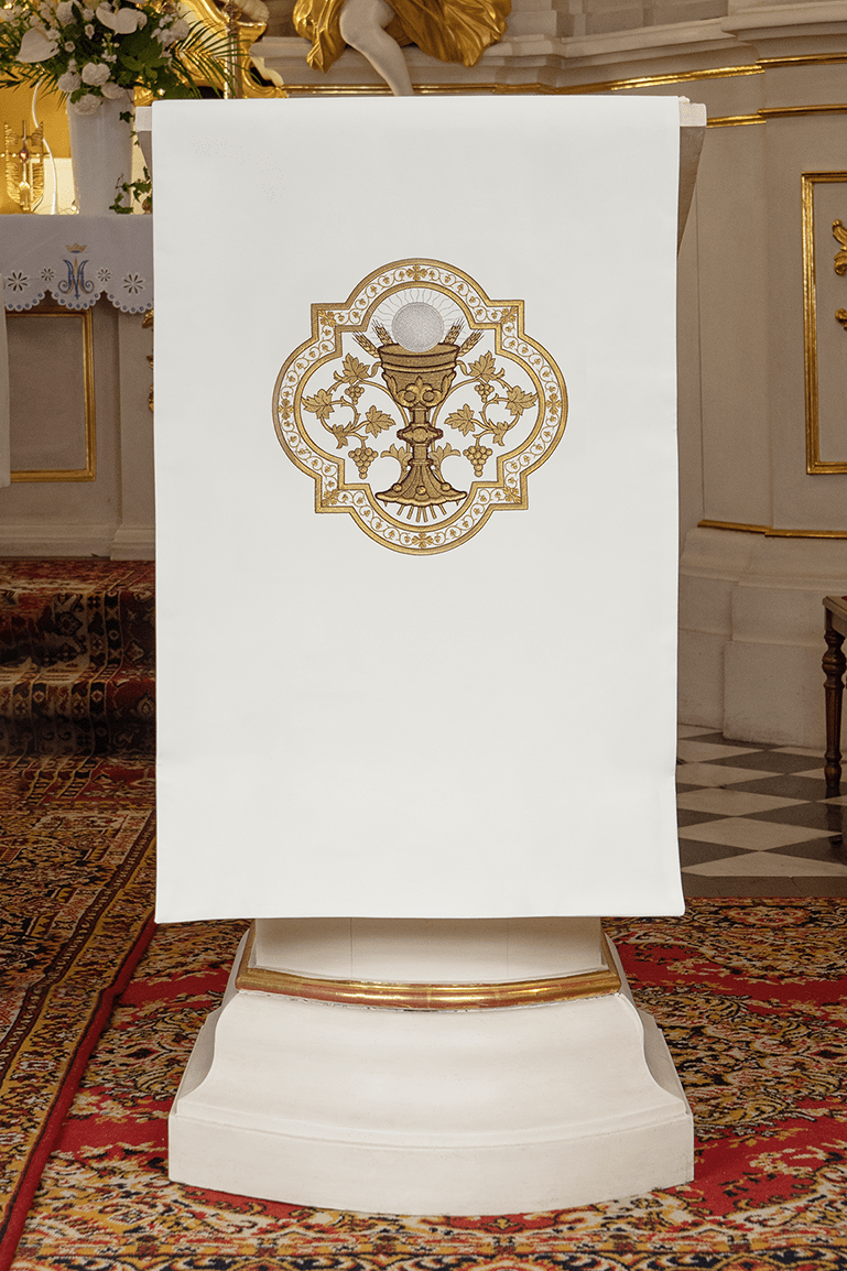 Voile de lutrin brodée de la croix et du lectionnaire IHS ecru KMO/033/05/01 55*250 - CHASUBLES.FR