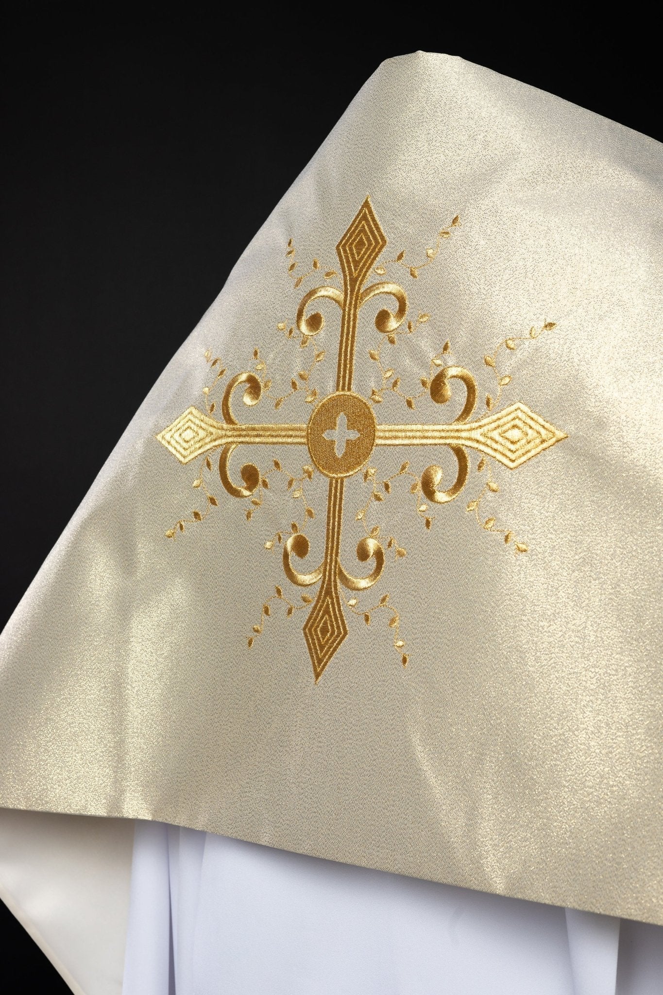 Voile liturgique avec broderie croix d'or KWL/031/10/37 50*270 ZŁOTY - CHASUBLES.FR