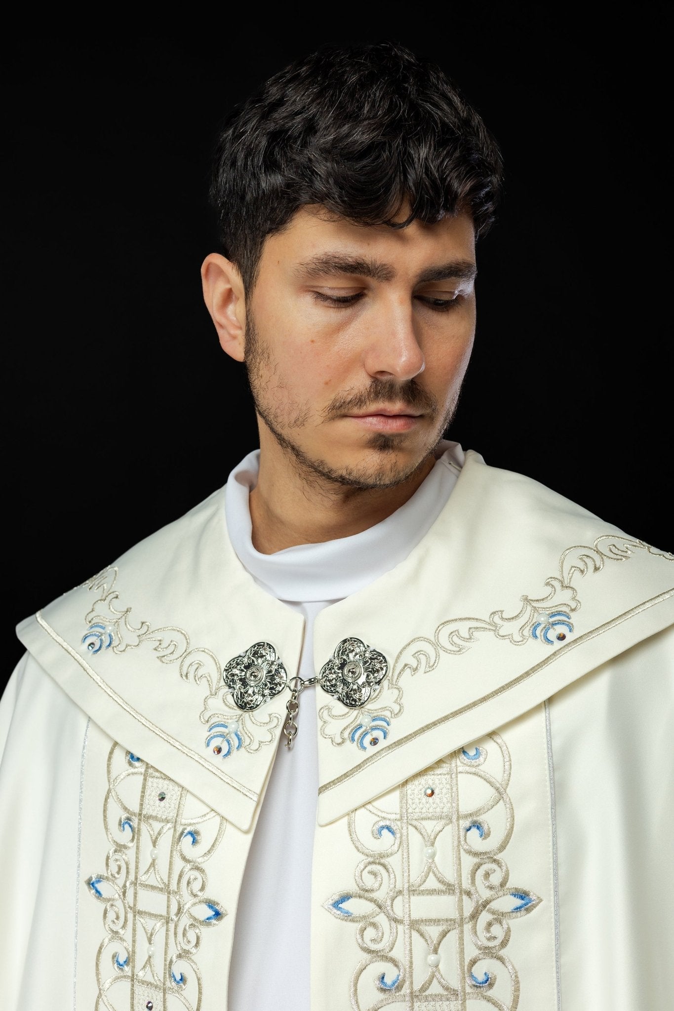 Voile liturgique brodé avec symbole marial écru LE/3001/05 145cm - CHASUBLES.FR