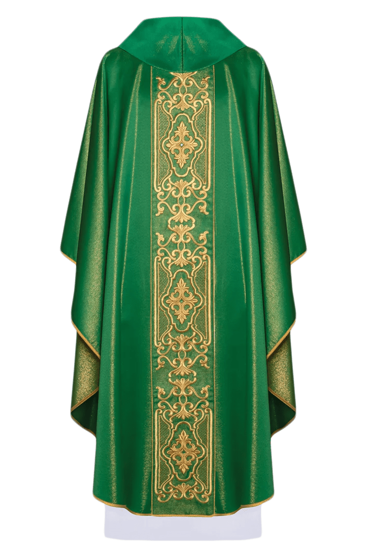 Chasuble verte richement brodée de lustre